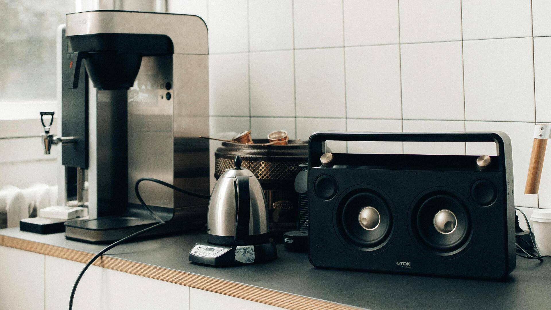 घर के उपकरणों की लाइफ बढ़ाने के लिए अपनाएं ये 5 प्रभावी तरीके 