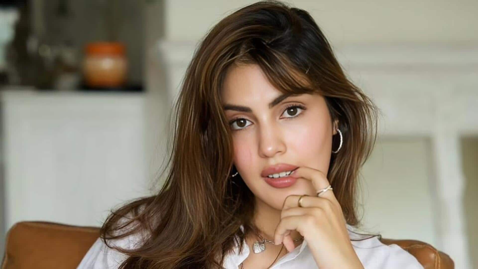रिया चक्रवर्ती बोलीं- देश में सबसे ज्यादा ट्रोलिंग मैंने सही है, दुनिया मुझे गद्दार मानती है