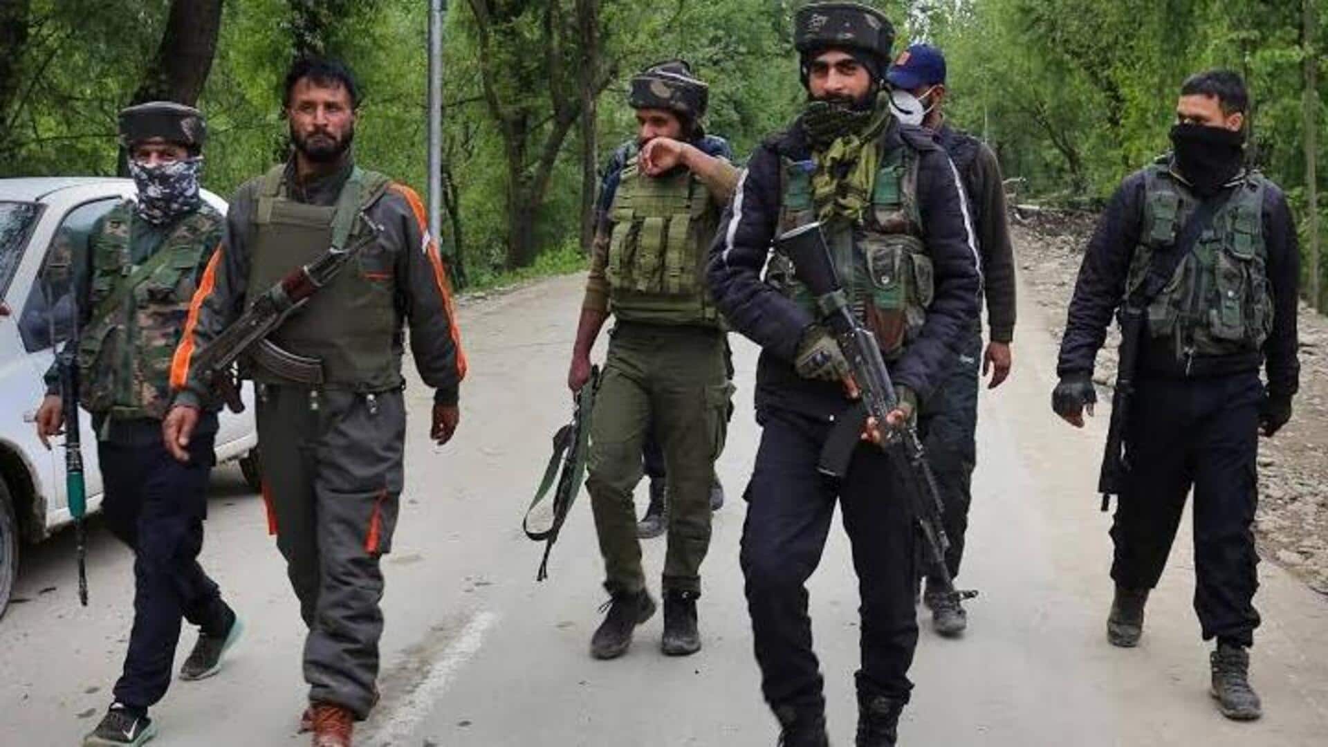जम्मू-कश्मीर: राजौरी में सुरक्षा बलों के साथ मुठभेड़ में 1 आतंकी ढेर, रातभर चली गोलीबारी