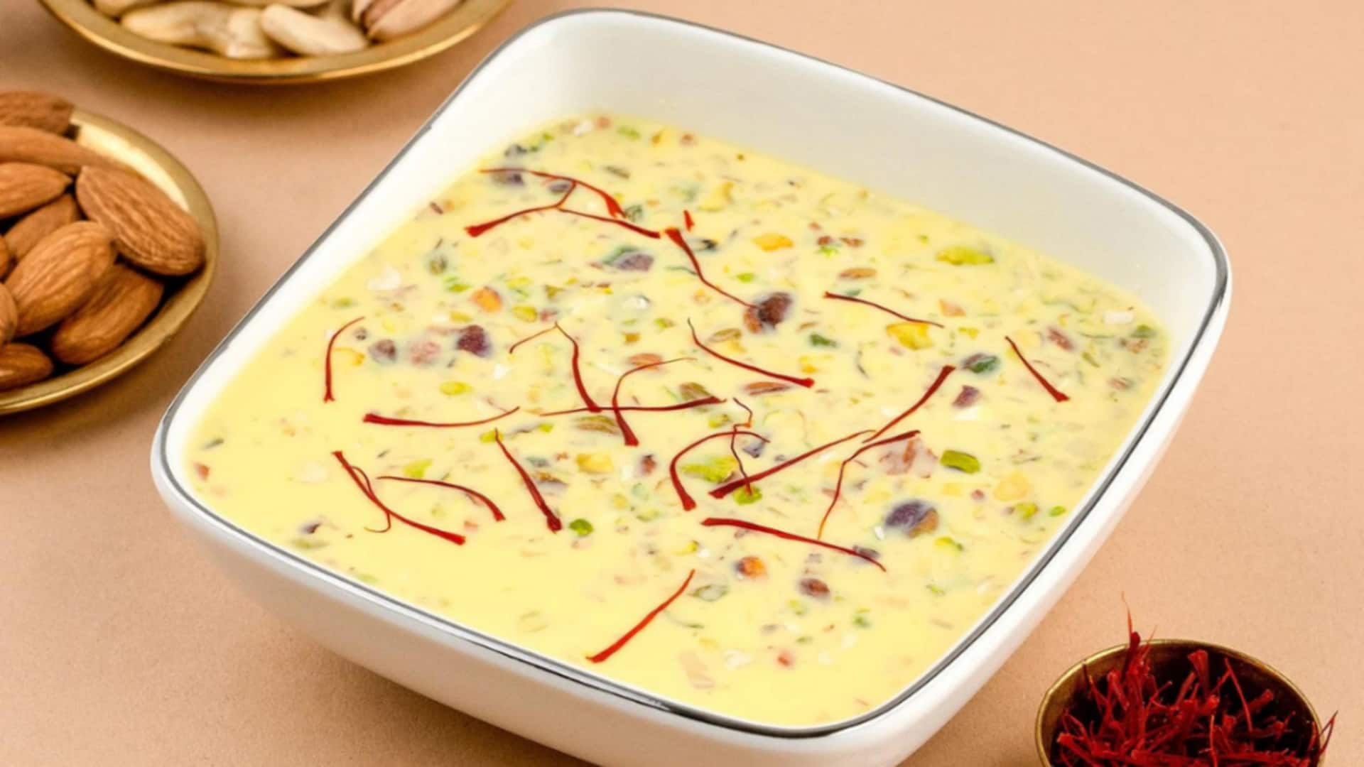 गर्मी में ठंडी-ठंडी बासुंदी खाने का मजा होता है अलग, जानिए इसे बनाने का तरीका