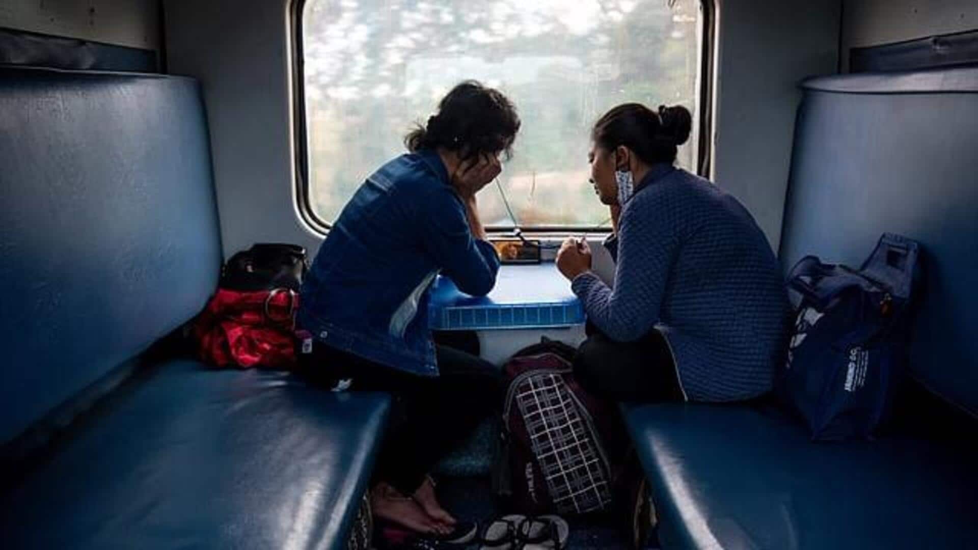 ट्रेन में यात्रा करते समय सोने में आती है दिक्कत? इन बातों का रखें ध्यान