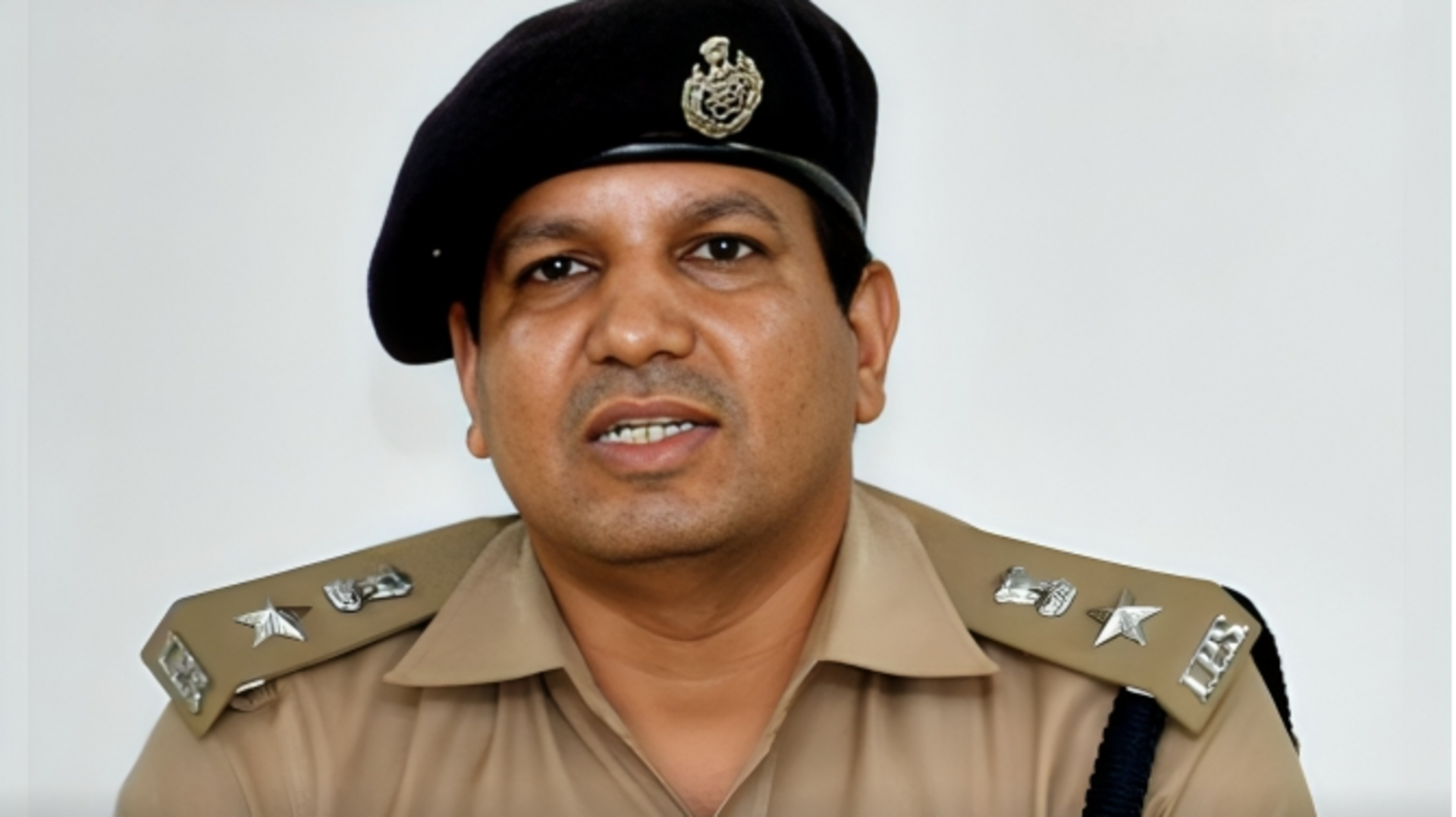 वाराणसी में छात्रा से गैंगरेप के बाद हटाए गए DCP, प्रधानमंत्री के हस्तक्षेप के बाद कार्रवाई
