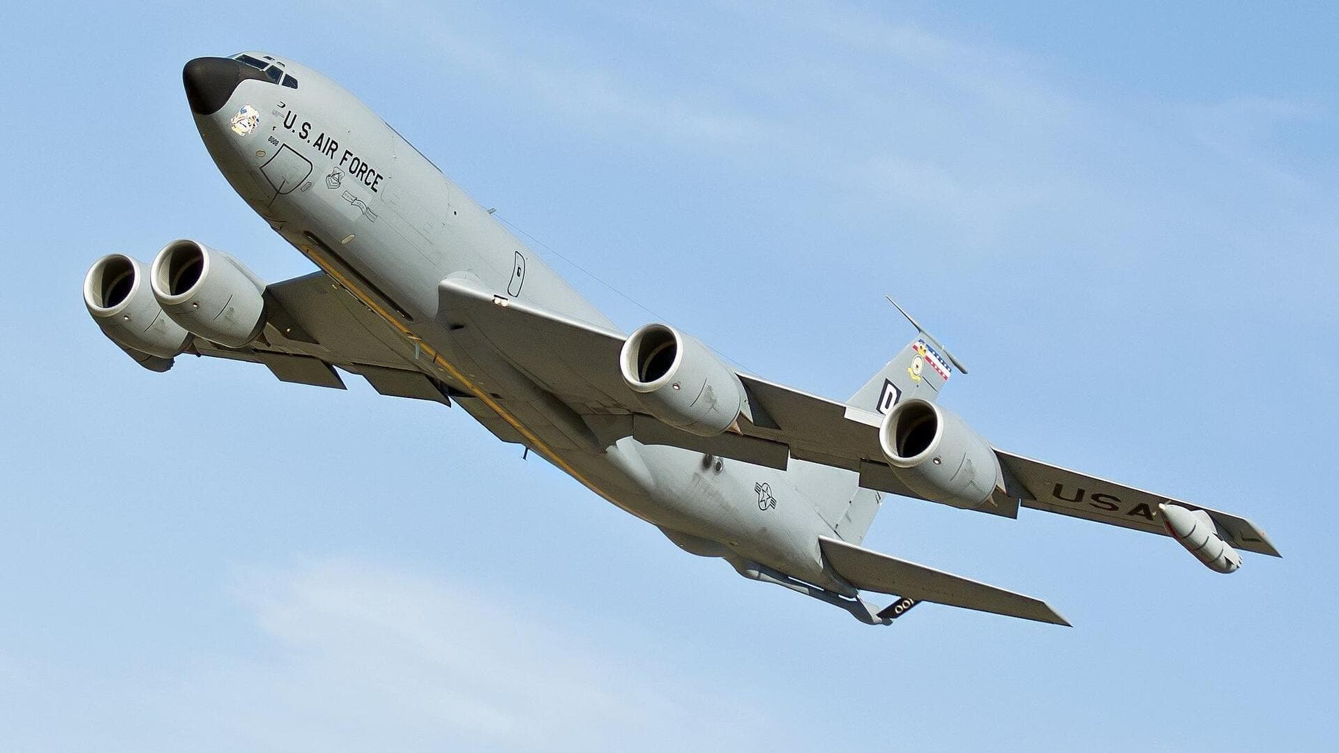 हवा में ईंधन भरने वाले अमेरिकी KC-135 विमान हादसे में 4 मौत, इराक के ऊपर दुर्घटनाग्रस्त