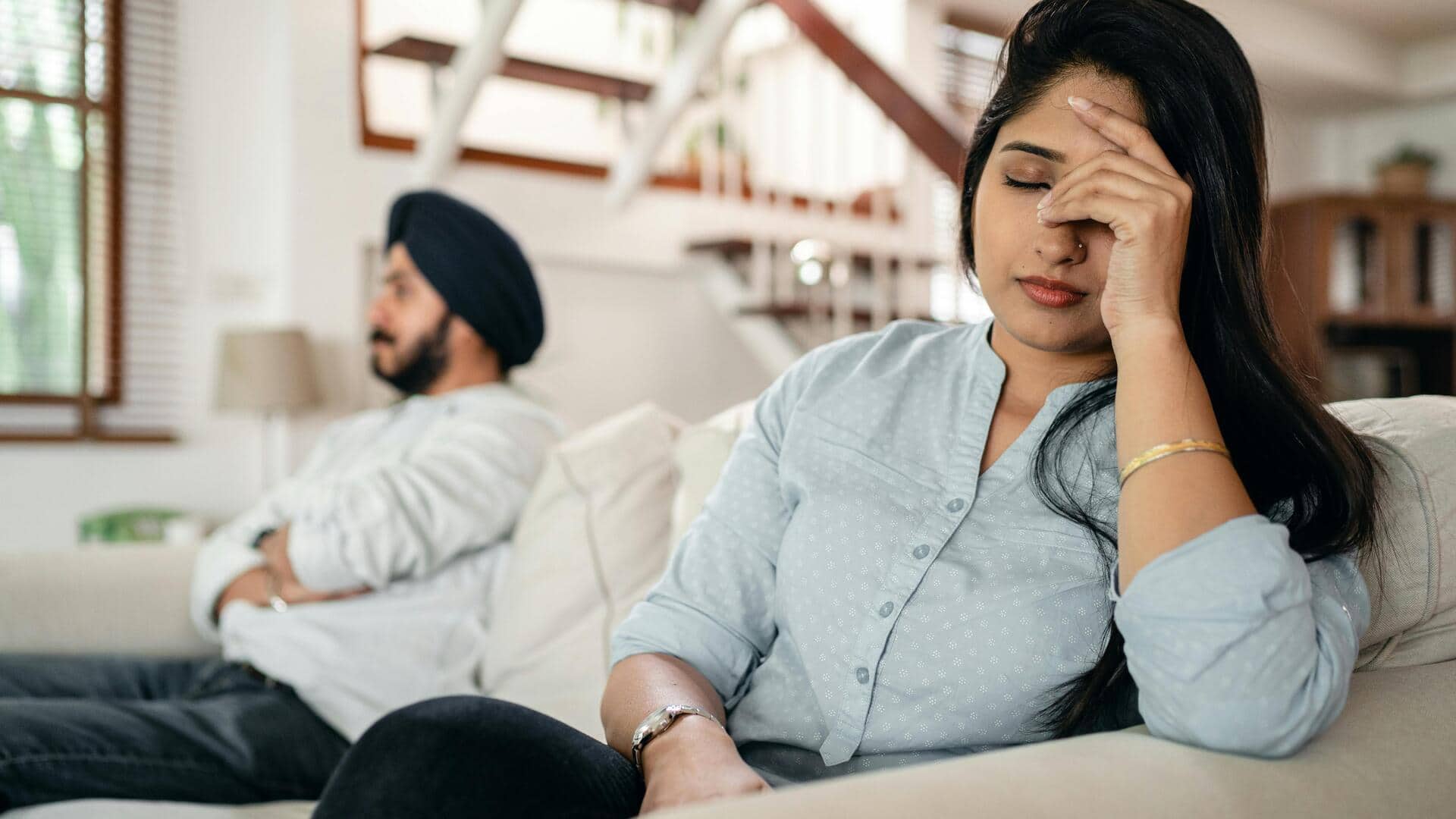 ये 5 संकेत बता सकते हैं कि आपका पार्टनर है टॉक्सिक, बना लें उनसे दूरी 