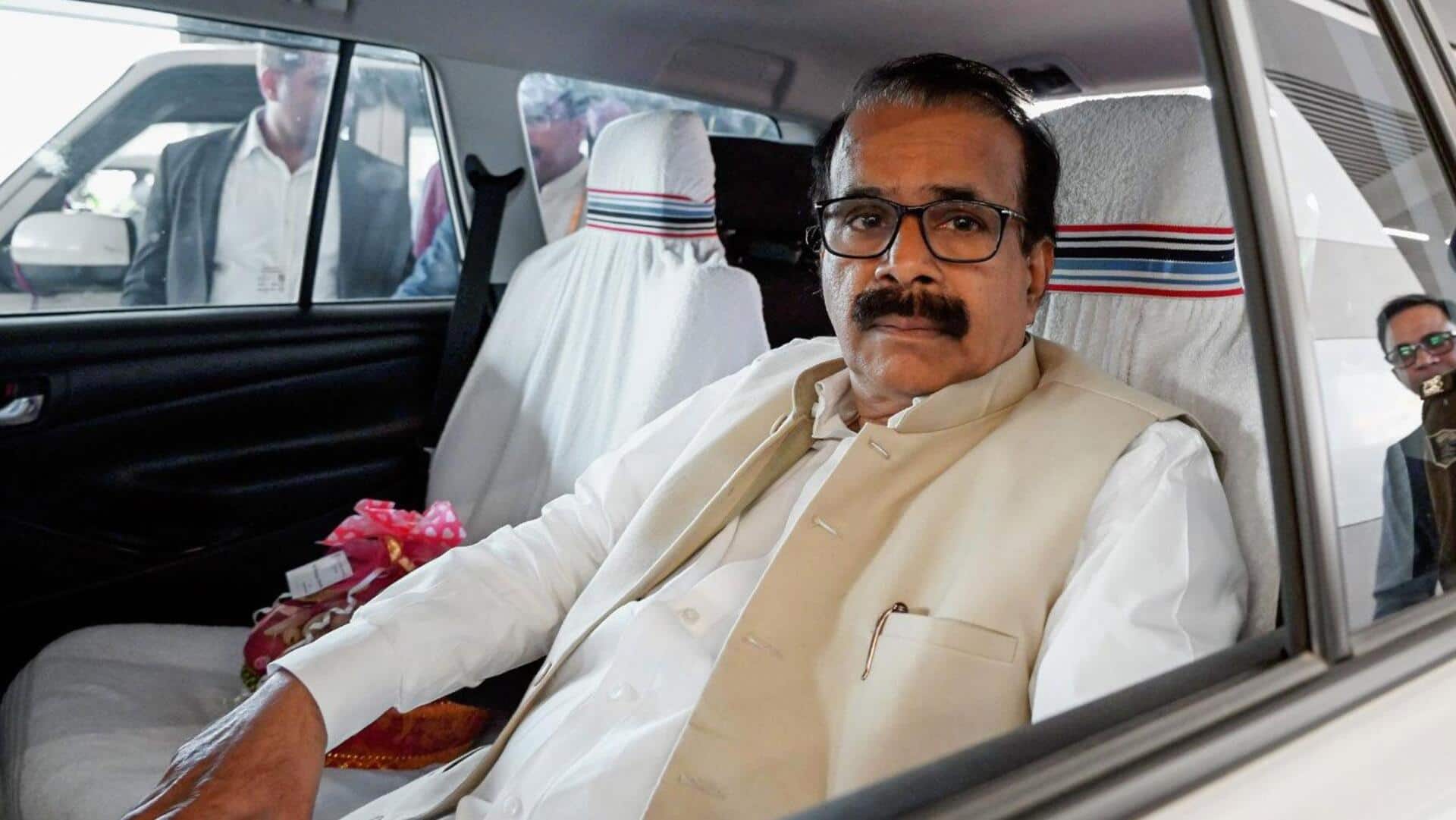 अल्पसंख्यक मामलों के केंद्रीय राज्य मंत्री जॉर्ज कुरियन ने इस्तीफा दिया, राष्ट्रपति ने स्वीकारा