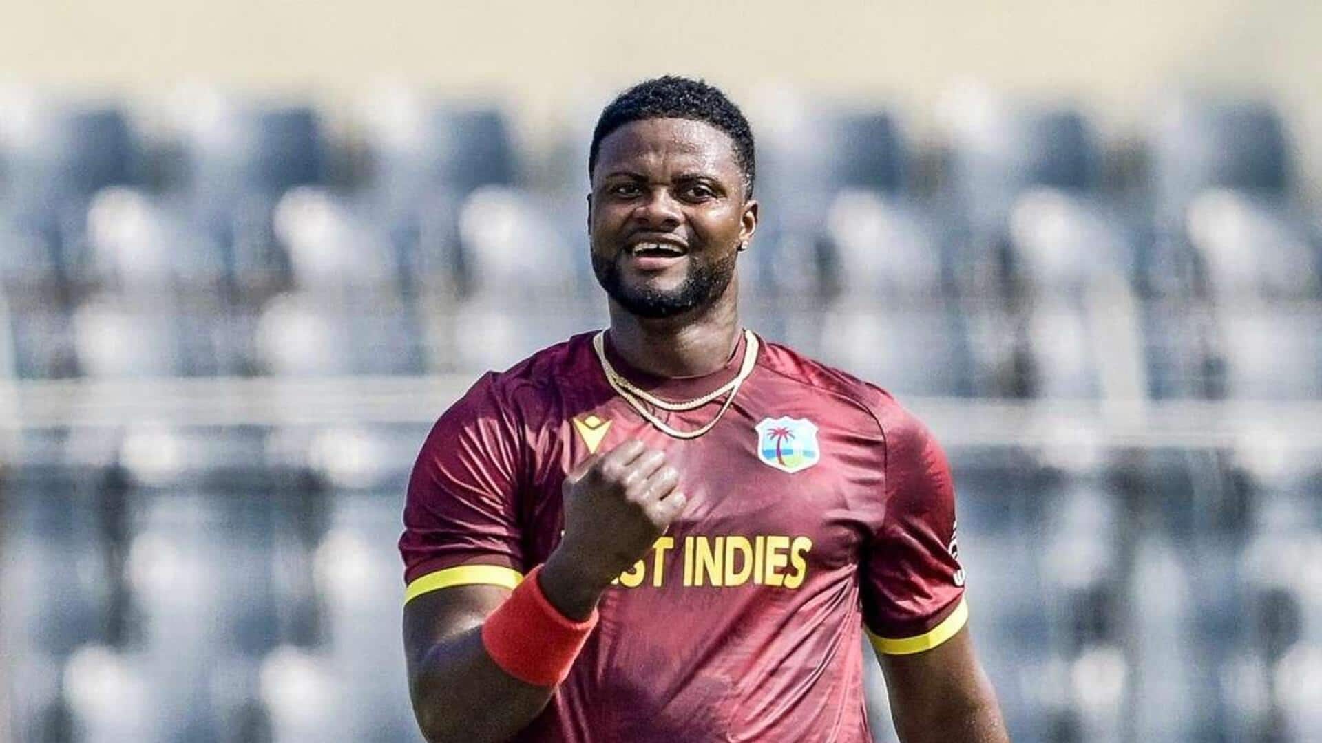 रोमारियो शेफर्ड टी-20 अंतरराष्ट्रीय में हैट्रिक लेने वाले वेस्टइंडीज के दूसरे खिलाड़ी बने, जानिए उनके आंकड़े  रोमारियो शेफर्ड टी-20 अंतरराष्ट्रीय में हैट्रिक लेने वाले वेस्टइंडीज के दूसरे खिलाड़ी बने, जानिए उनके आंकड़े