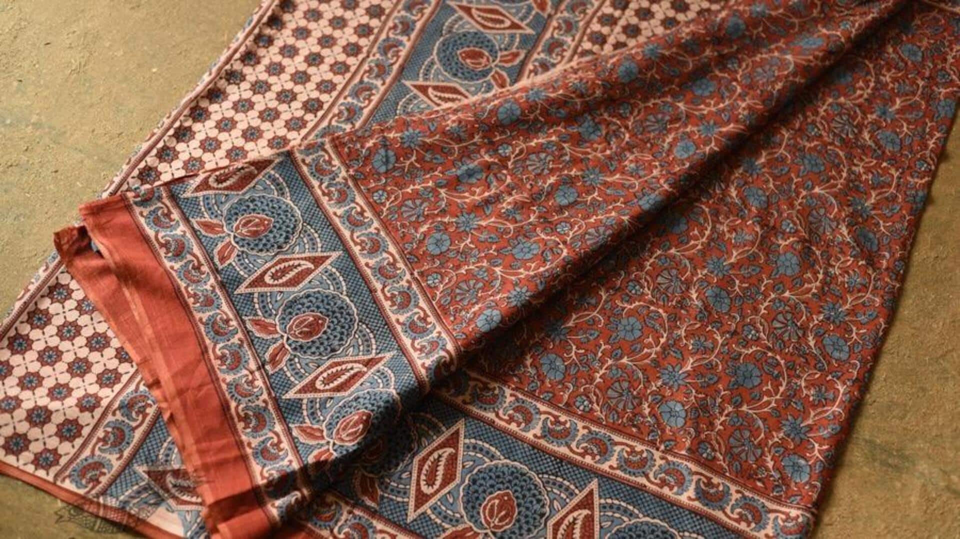 अजरख साड़ी को इन 5 तरीकों से स्टाइल करें, लगेंगी बहुत खूबसूरत