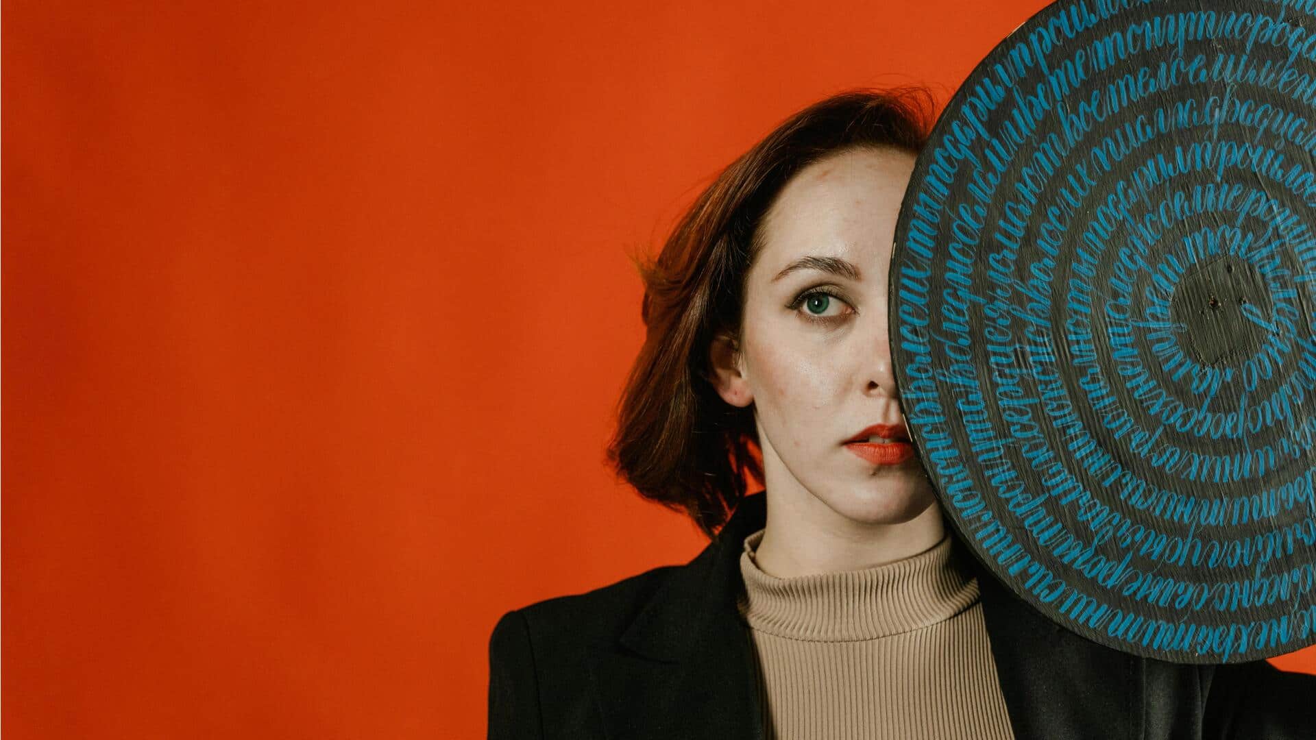 क्या चेहरा चमकदार नहीं लग रहा? जानिए त्वचा की चमक फीकी पड़ने के कारण