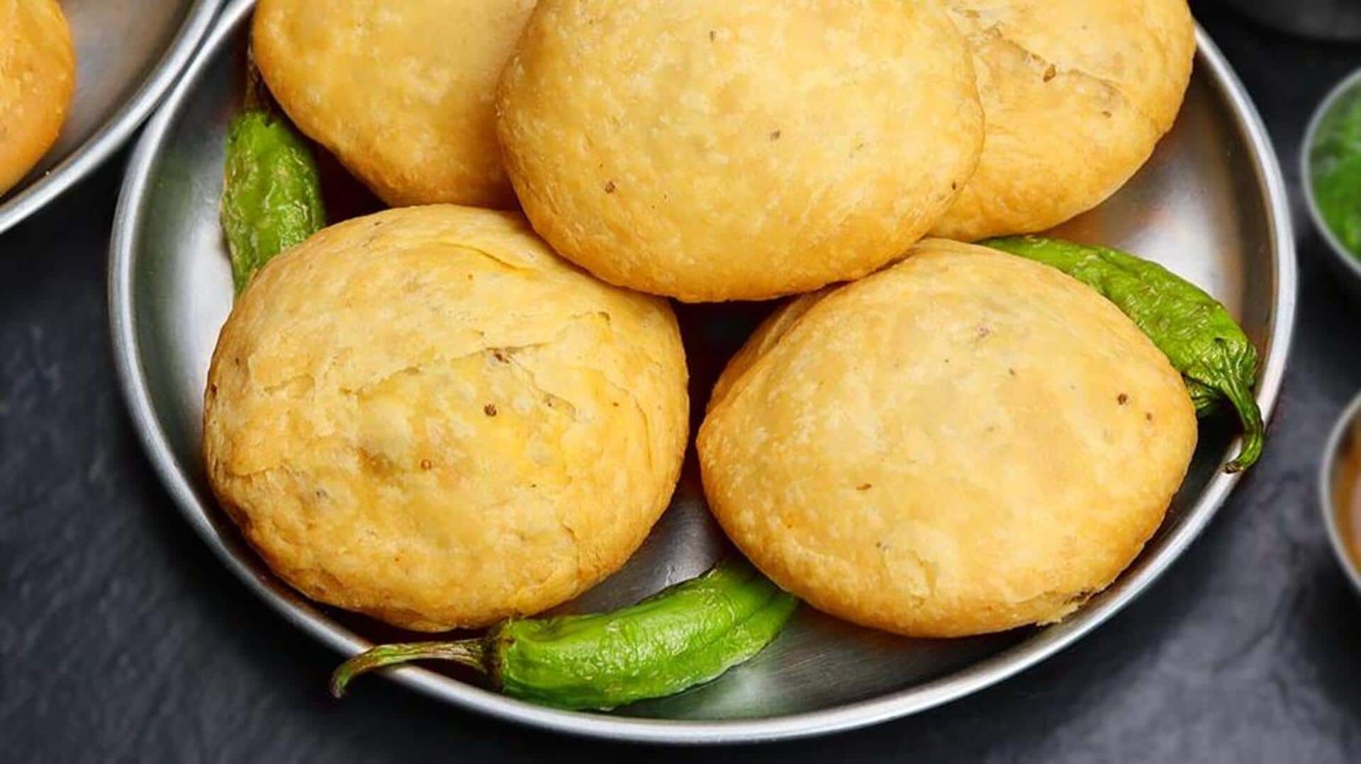 होली पर मूंग दाल कचौड़ी बना रहे हैं? इन 5 बातों का रखें ध्यान