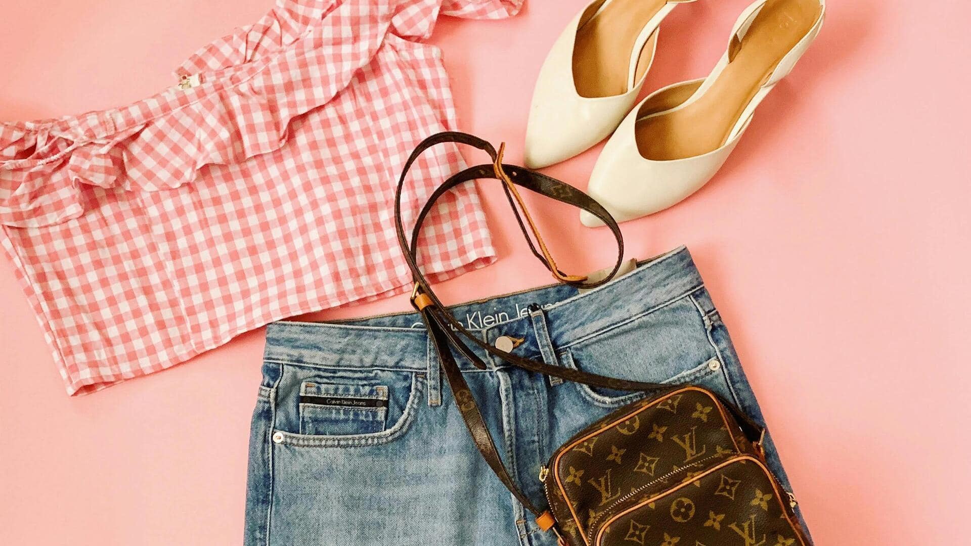 गर्मियों के दौरान महिलाओं को अपनाने चाहिए ये 5 फैशन टिप्स