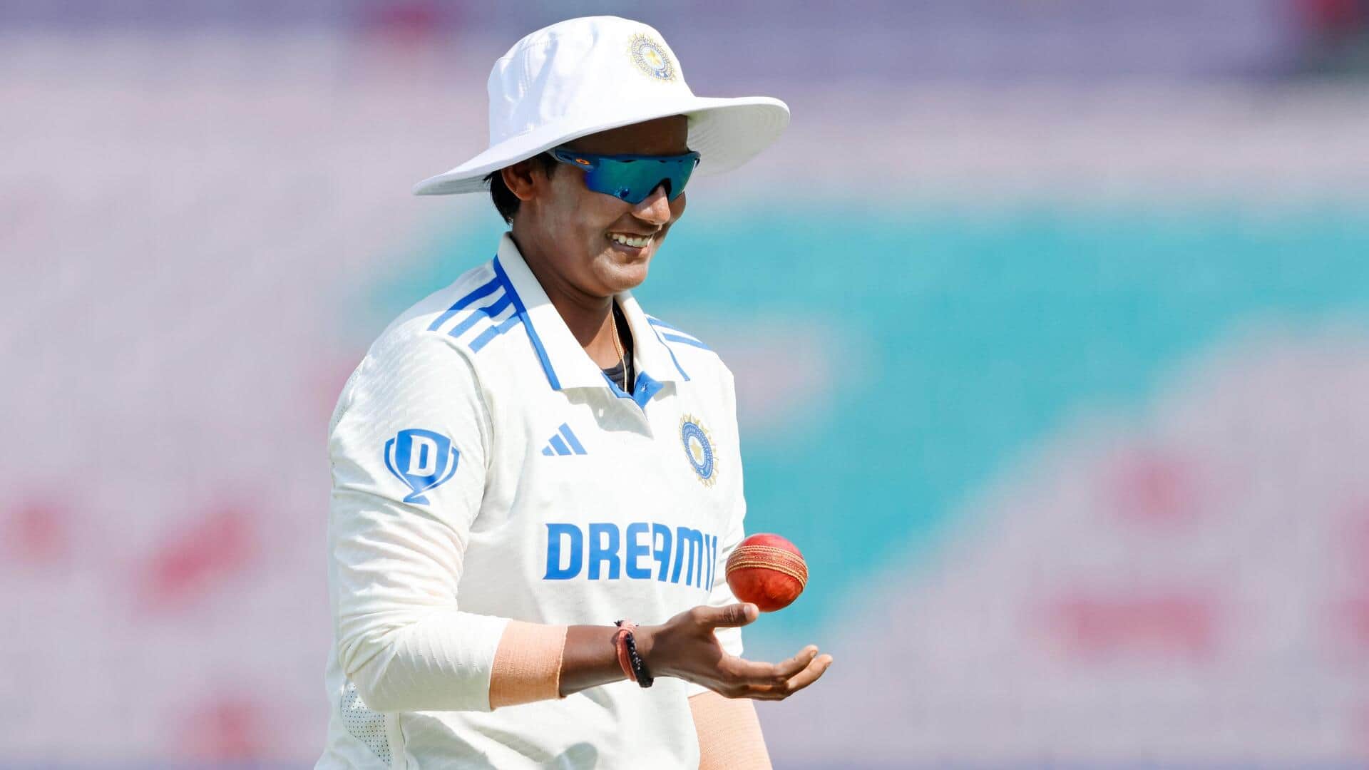 भारत बनाम इंग्लैंड: दीप्ति शर्मा ने इकलौते टेस्ट में लिए कुल 9 विकेट, बनाए ये रिकॉर्ड्स