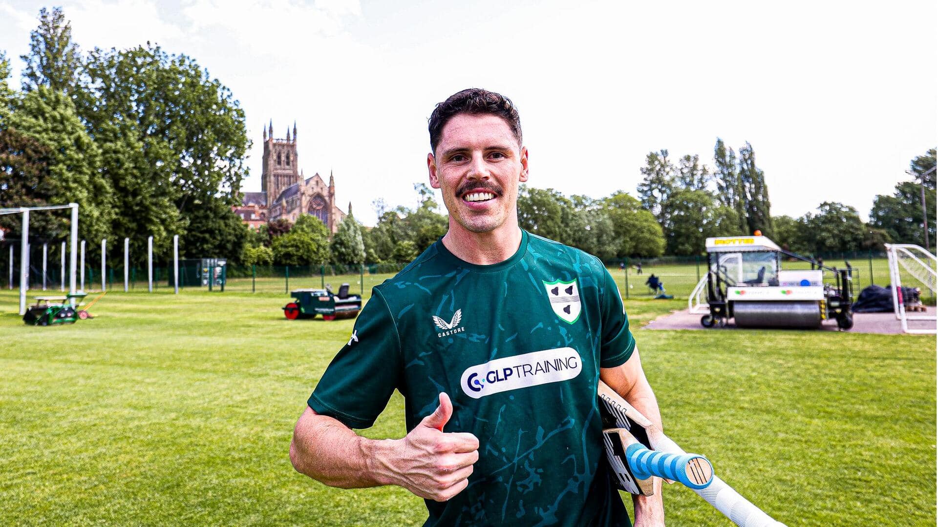 IPL 2026 नीलामी: बेन ड्वारशुइस को PBKS ने 4.40 करोड़ रुपये में खरीदा 