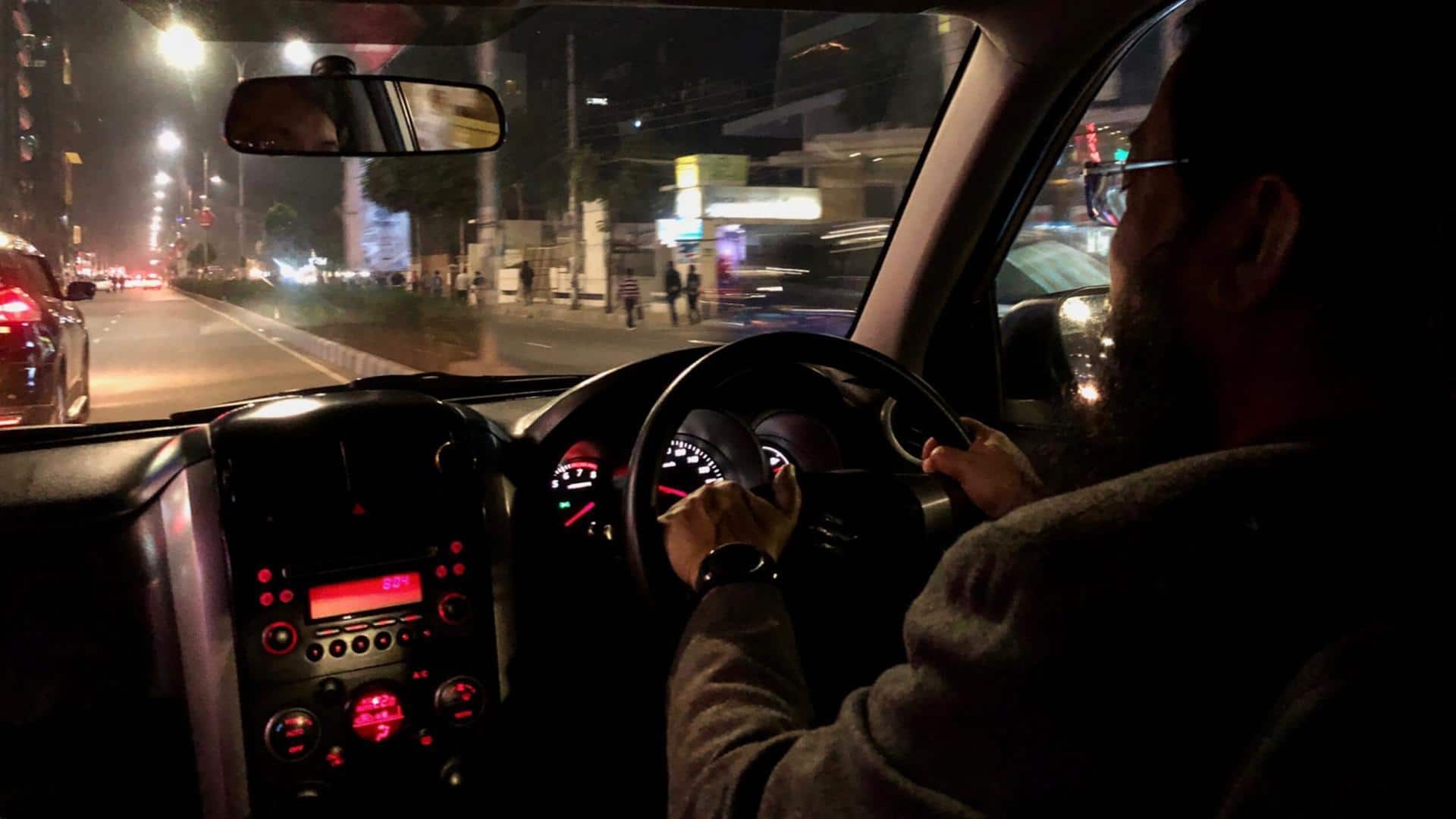 रात में ड्राइविंग के दौरान इन बातों का रखें ध्यान, सफर रहेगा सुरक्षित