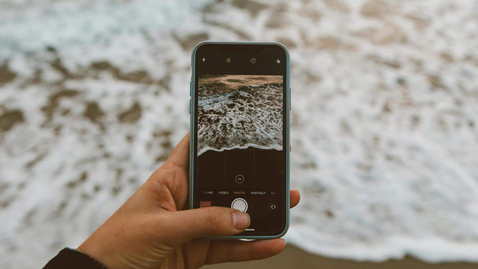 मोबाइल पानी में गिर जाए तो अपनाएं ये 5 हैक्स, बच जाएगा 