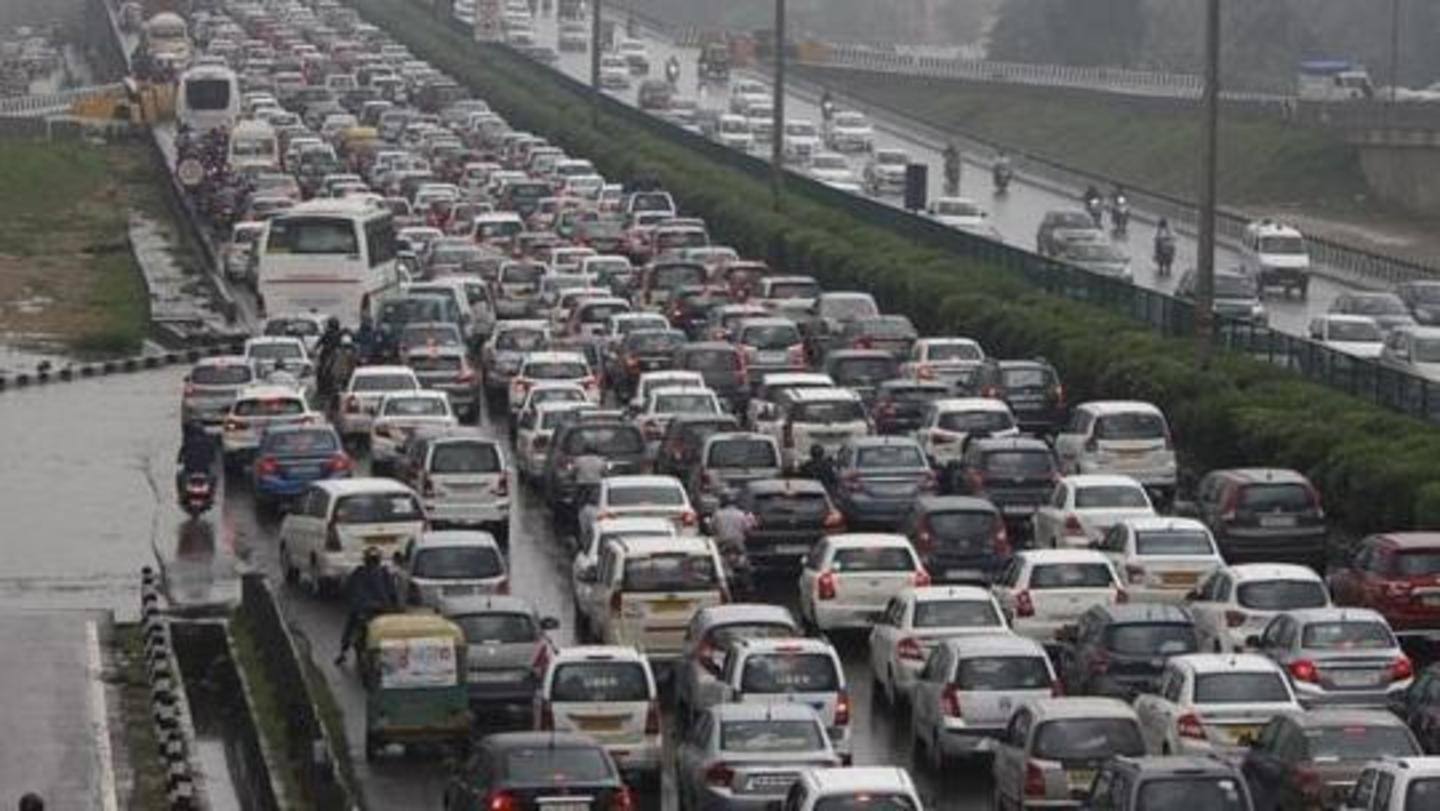 अप्रैल 2022 से महंगा हो जायेगा 15 साल से अधिक पुराने वाहनों का पंजीकरण शुल्क अप्रैल 2022 से महंगा हो जायेगा 15 साल से अधिक पुराने वाहनों का पंजीकरण शुल्क