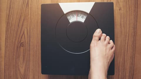 वजन बढ़ने का कारण बन सकती है इन 5 पोषक तत्वों की कमी