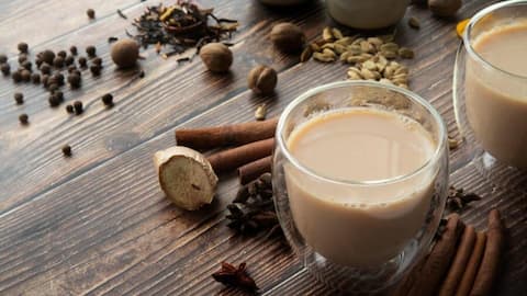 सर्दियों में चाय में जरूर मिलाएं ये 5 मसाले, प्रतिरक्षा प्रणाली होगी मजबूत