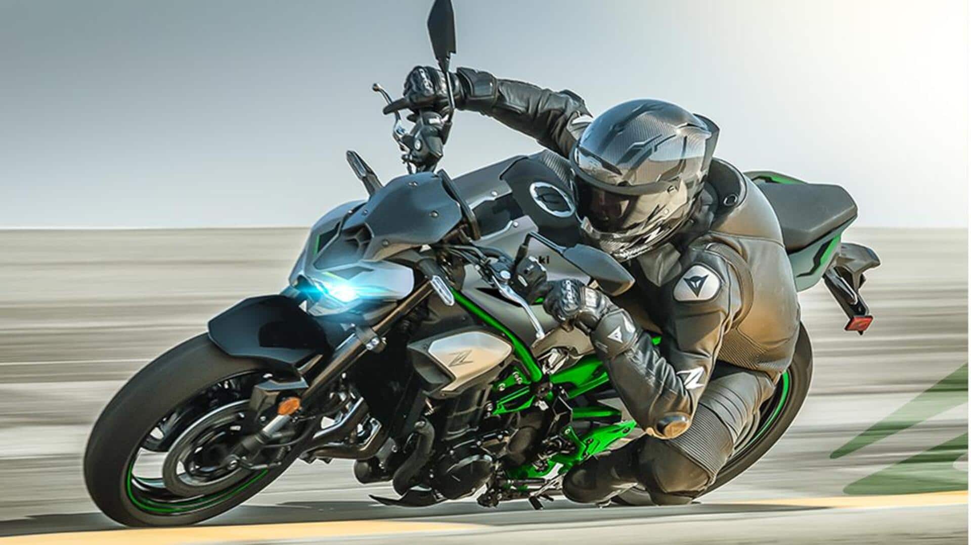 2025 कावासाकी Z900 नेकेड बाइक भारत में लॉन्च, जानिए क्या किया है बदलाव 2025 कावासाकी Z900 नेकेड बाइक भारत में लॉन्च, जानिए क्या किया है बदलाव