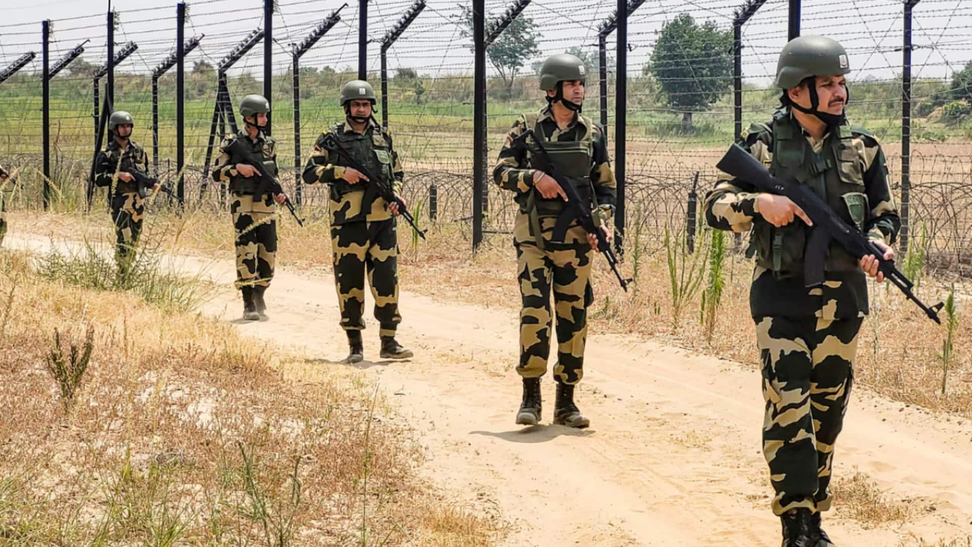 पंजाब सीमा पर 2 घुसपैठियों की मौत से बौखलाया पाकिस्तान, भारतीय राजनयिक को तलब किया