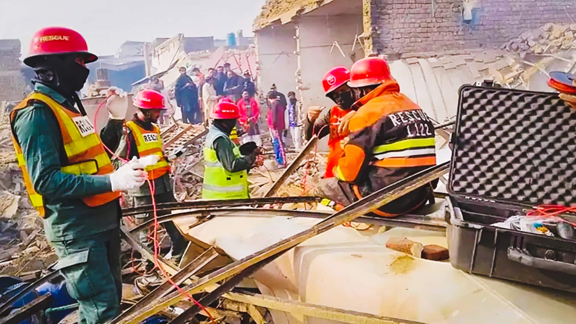 पाकिस्तान: फैसलाबाद में गोंद बनाने वाली फैक्ट्री में धमाका, बॉयलर फटने से 15 कर्मचारियों की मौत