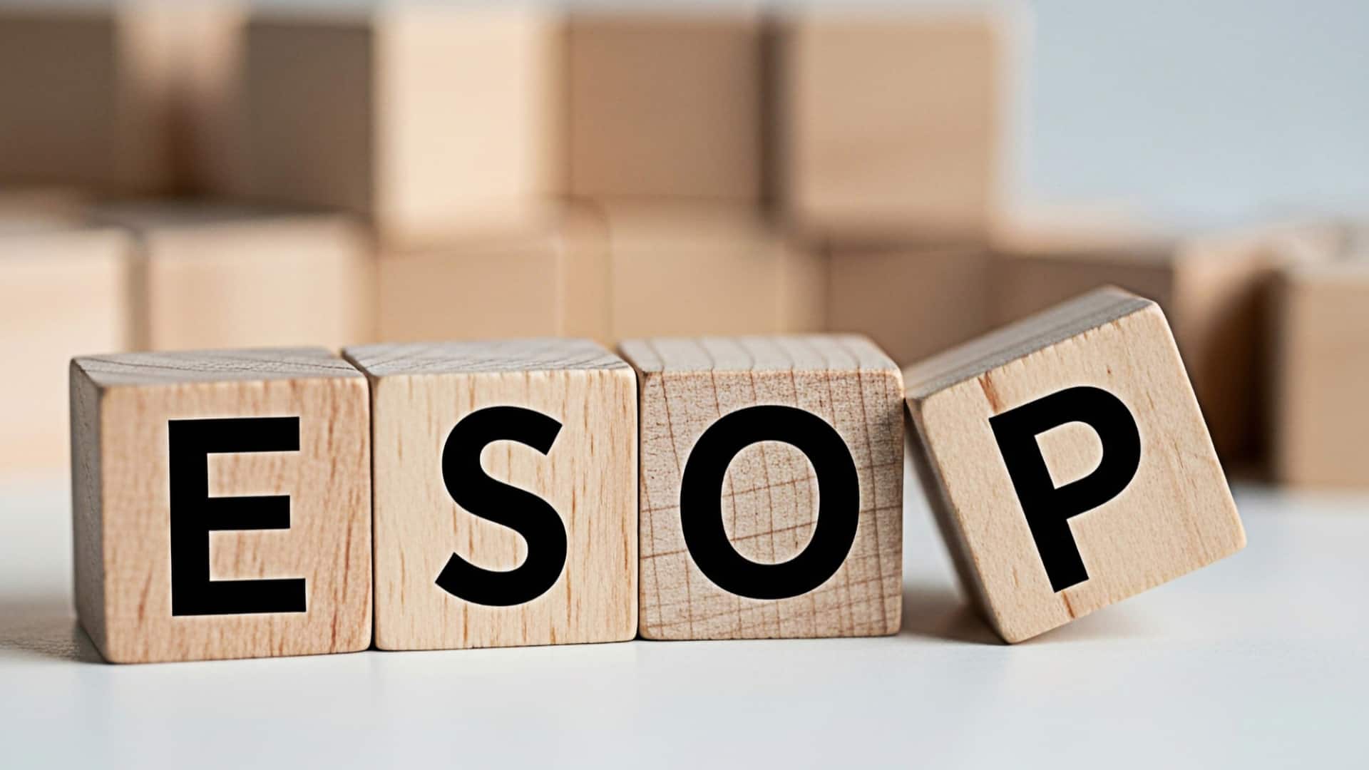 कैसे काम करता है ESOP? जानिए कर्मचारियों को क्या होता है फायदा