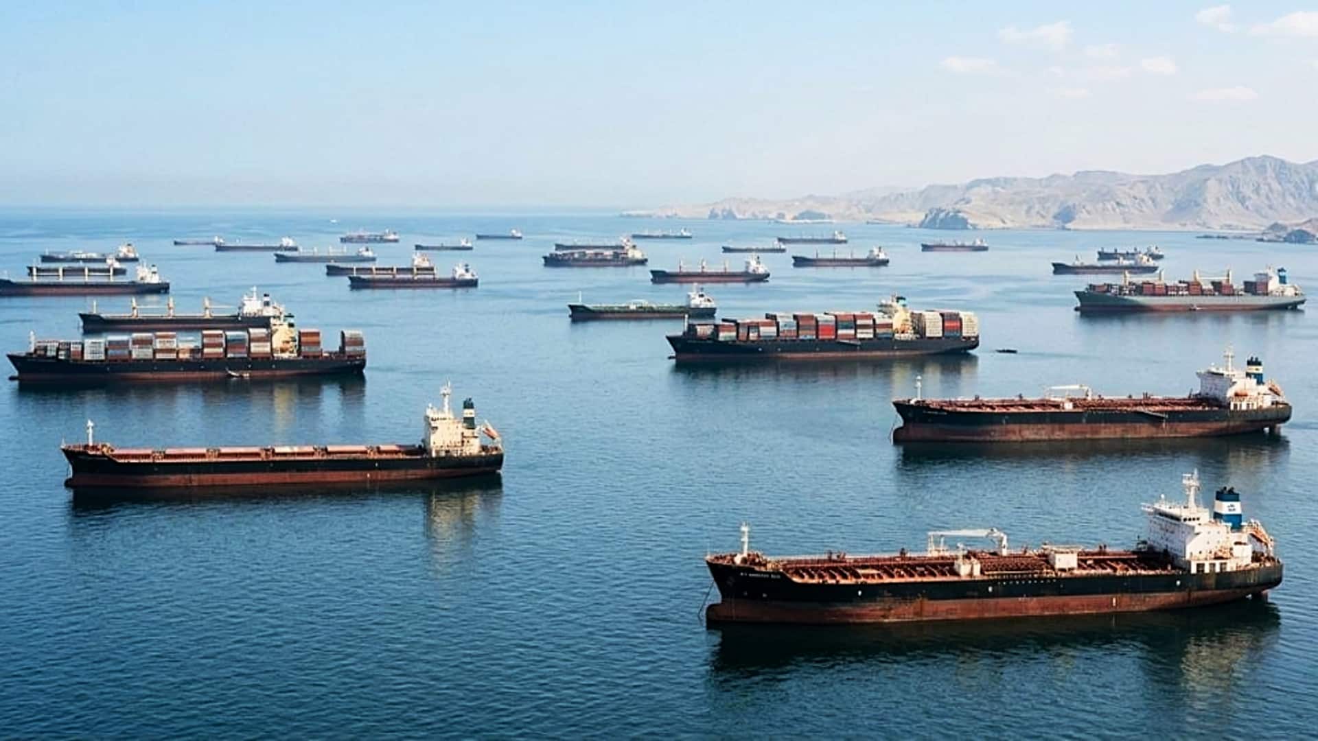 होर्मुज जलडमरूमध्य बंद नहीं, ईरान ने बारूदी सुरंगों का खतरा बताकर वैकल्पिक मार्ग सुझाया 