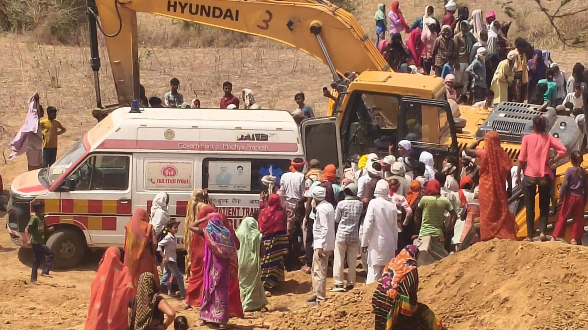 मध्य प्रदेश के पन्ना में कुएं की खुदाई के दौरान मिट्टी धंसी, 5 मजदूरों की मौत