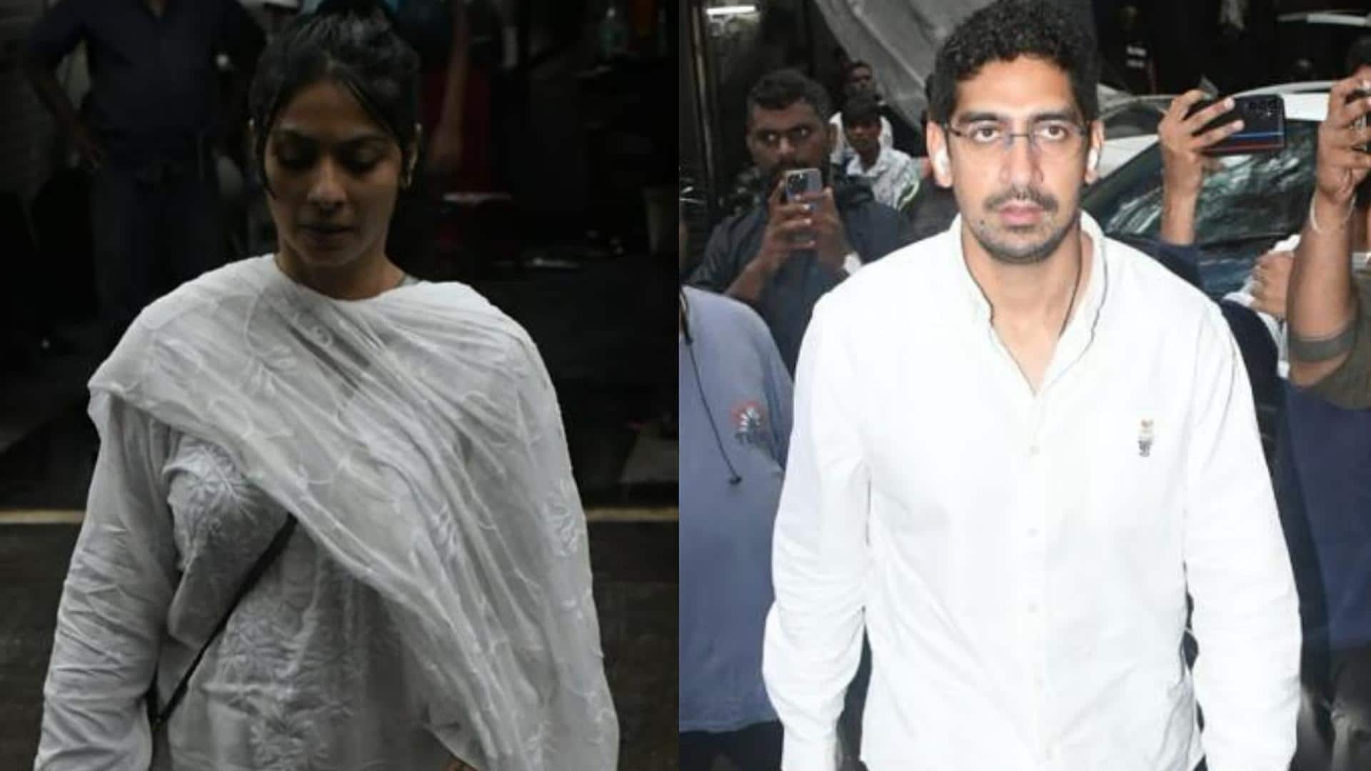 काजोल के चाचा रोनो मुखर्जी का निधन, अंतिम संस्कार में पहुंचे अयान मुखर्जी समेत ये सितारे काजोल के चाचा रोनो मुखर्जी का निधन, अंतिम संस्कार में पहुंचे अयान मुखर्जी समेत ये सितारे