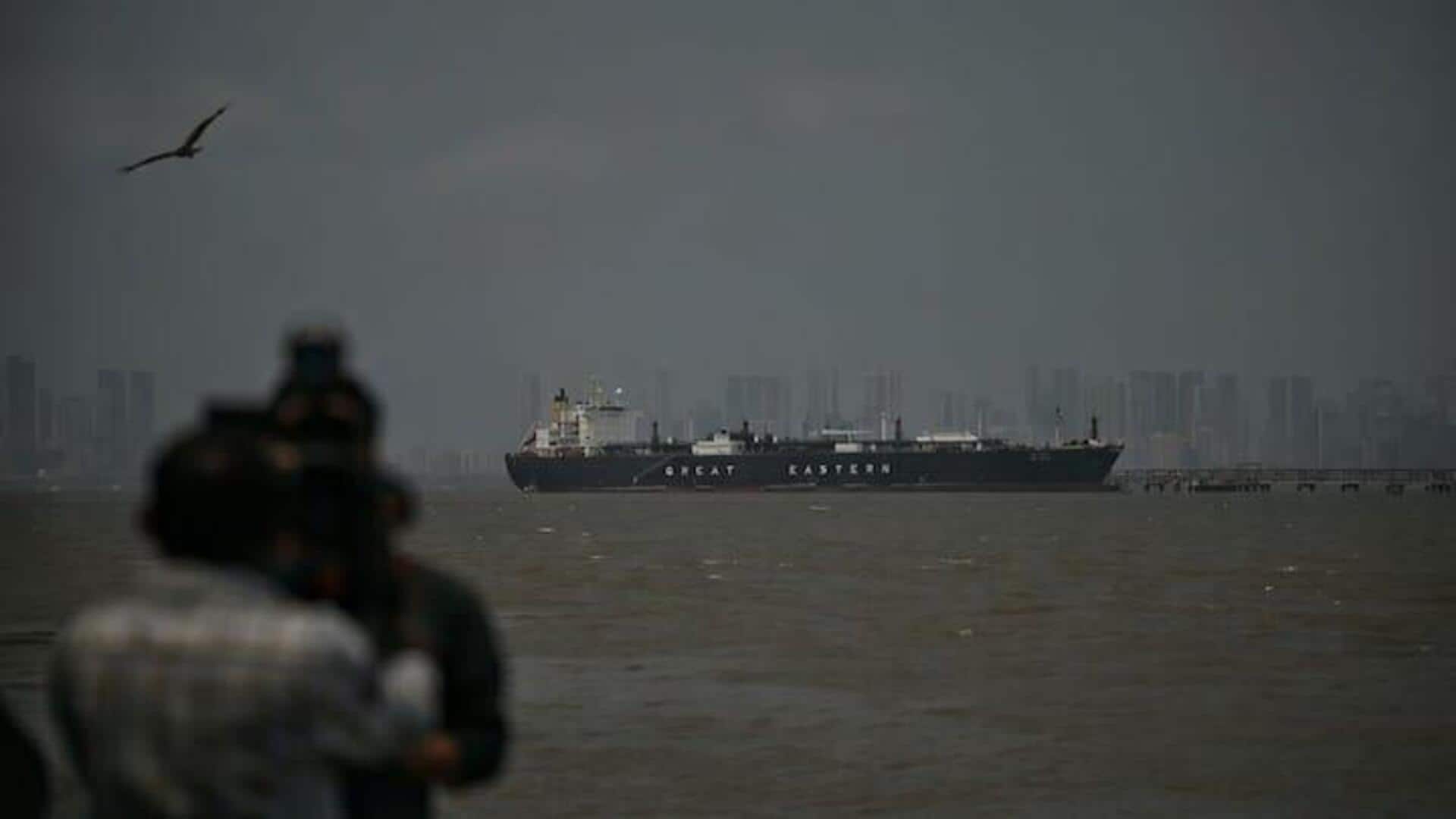 अमेरिका की नाकाबंदी के बाद ईरान की चेतावनी, कहा- खाड़ी में कोई बंदरगाह सुरक्षित नहीं