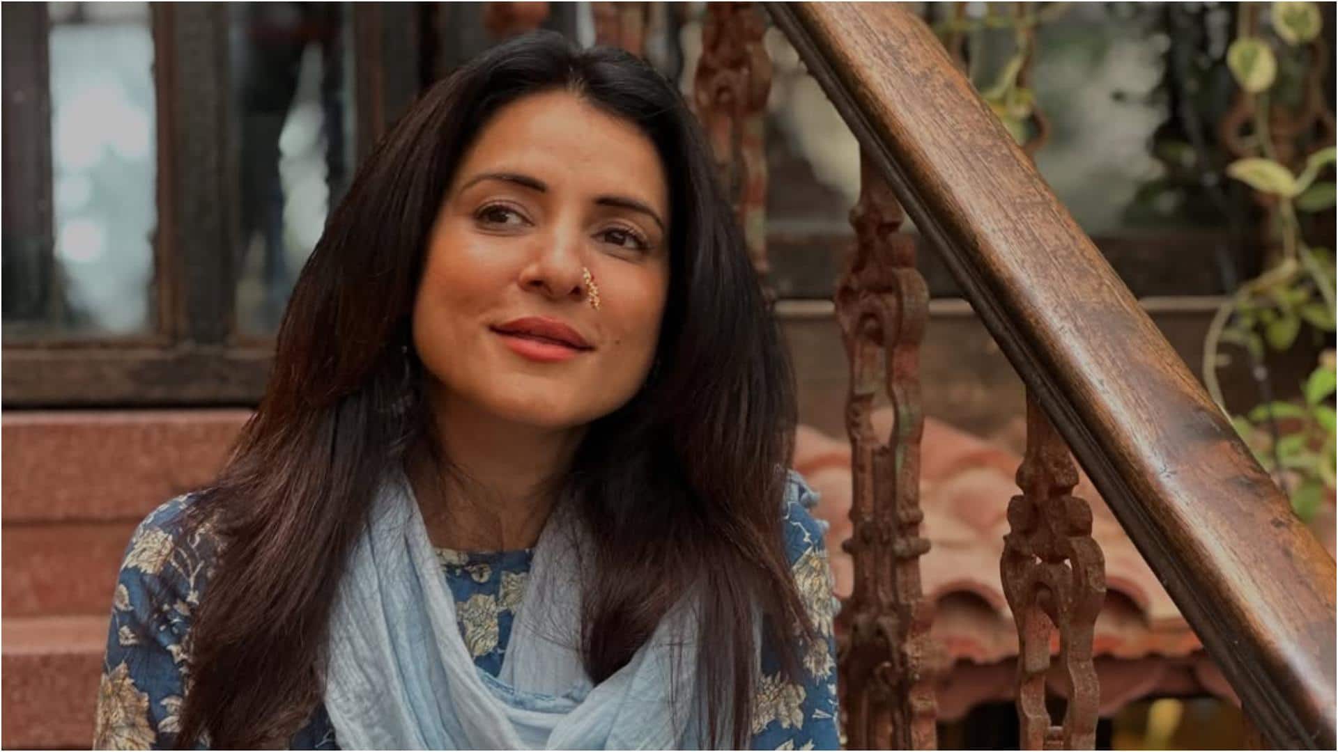 सिंपल कौल शादी के 15 साल बाद पति से हो रहीं अलग, डाली तलाक की अर्जी सिंपल कौल शादी के 15 साल बाद पति से हो रहीं अलग, डाली तलाक की अर्जी