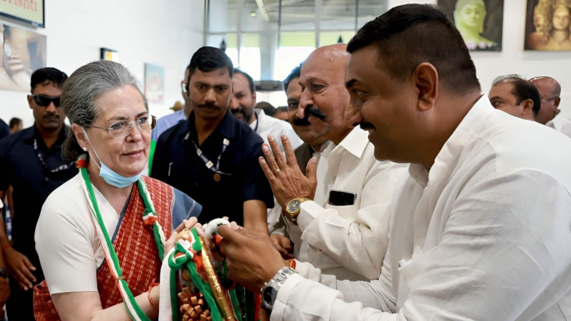 दिल्ली की कोर्ट ने सोनिया गांधी को नोटिस भेजा, जानिए क्या है मामला