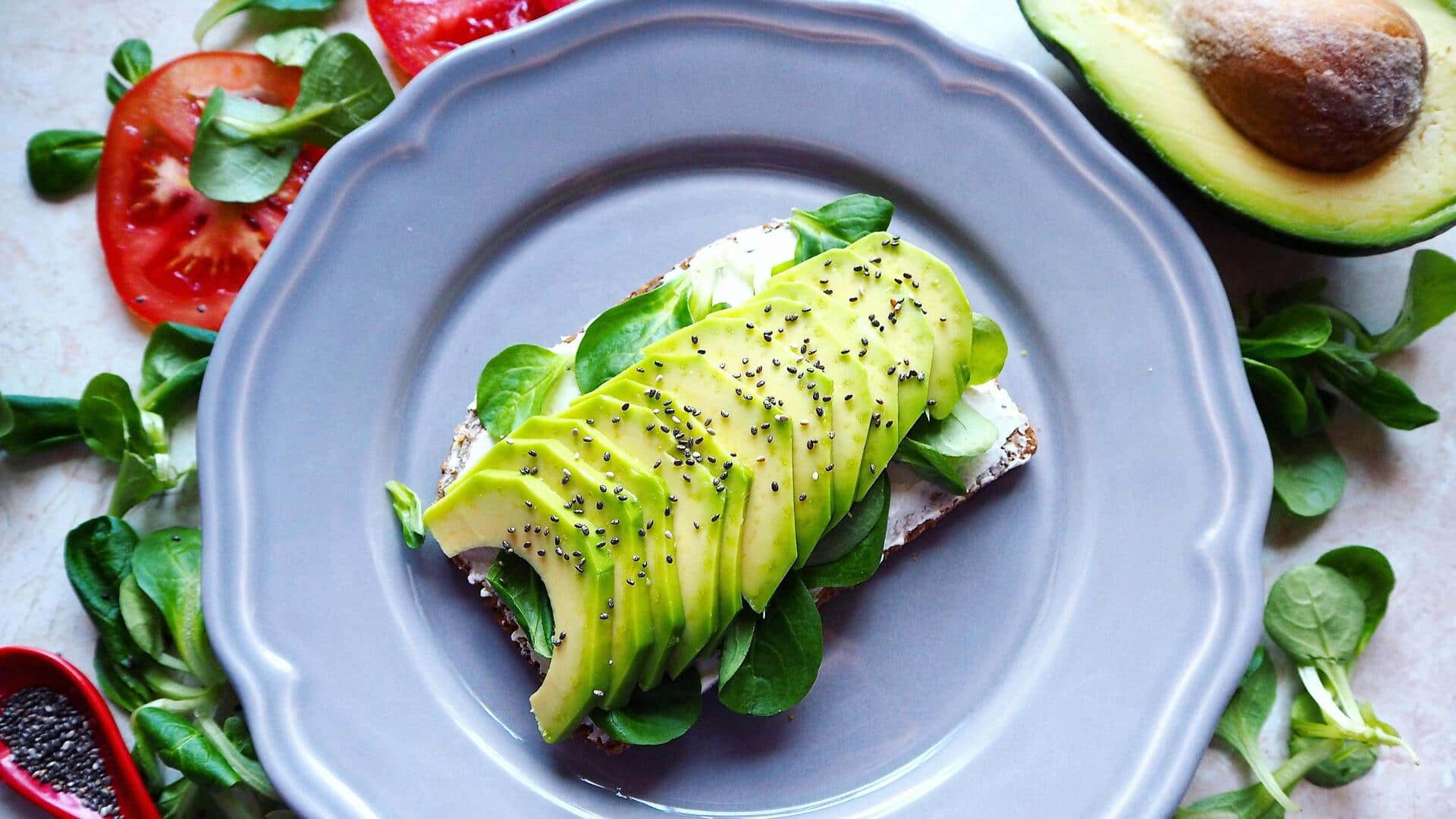 ऑस्ट्रेलियाई एवोकाडो टोस्ट है एक बेहतरीन नाश्ता, जानिए इसे बनाने का तरीका