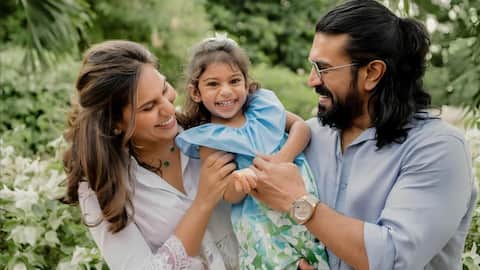 राम चरण और उपासना ने पहली बार दिखाया बेटी कारा का चेहरा, दिल हार बैठे प्रशंसक