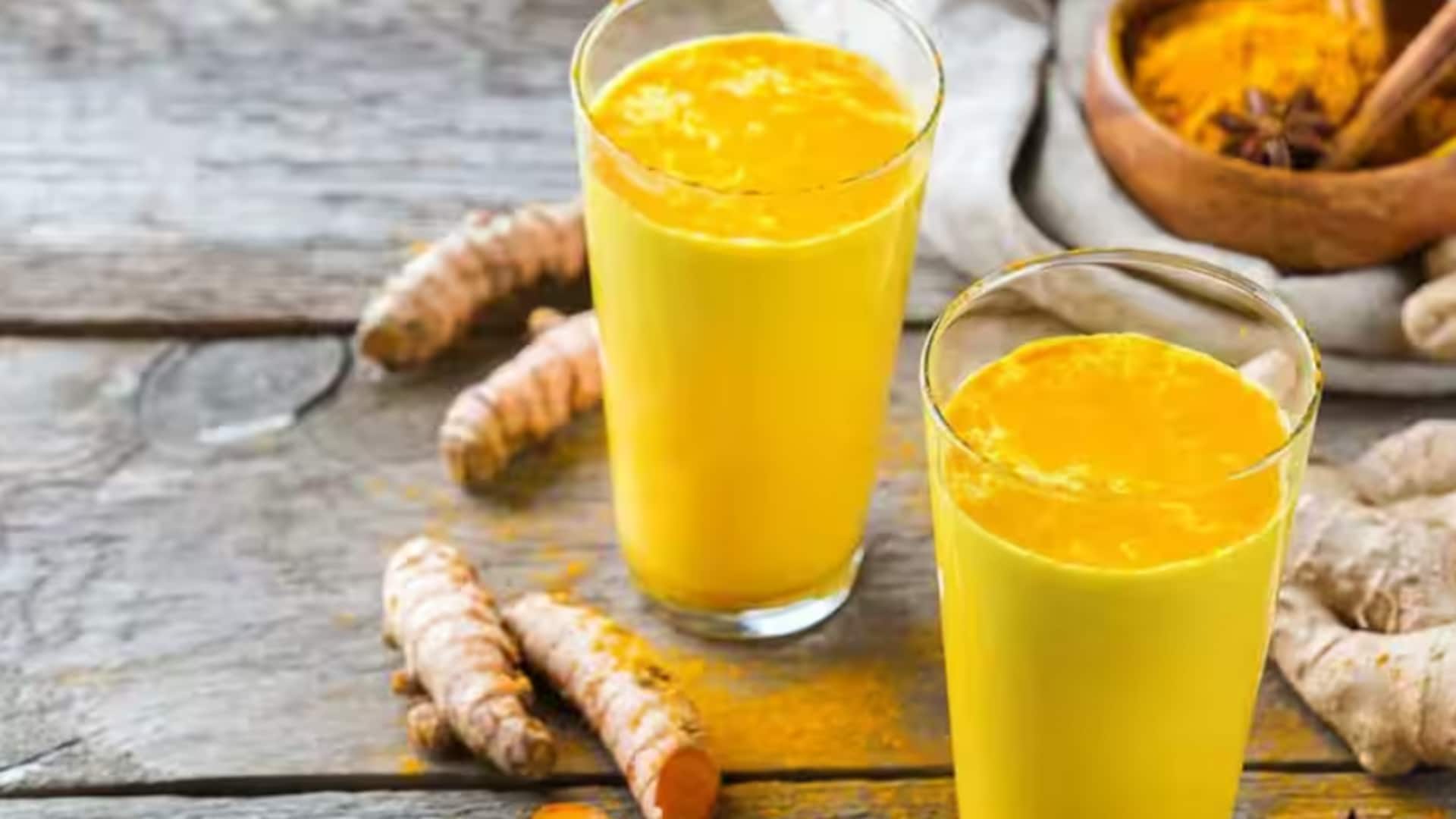 क्या हल्दी वाला दूध सच में दिला सकता है जुकाम से छुटकारा? जानिए सच्चाई