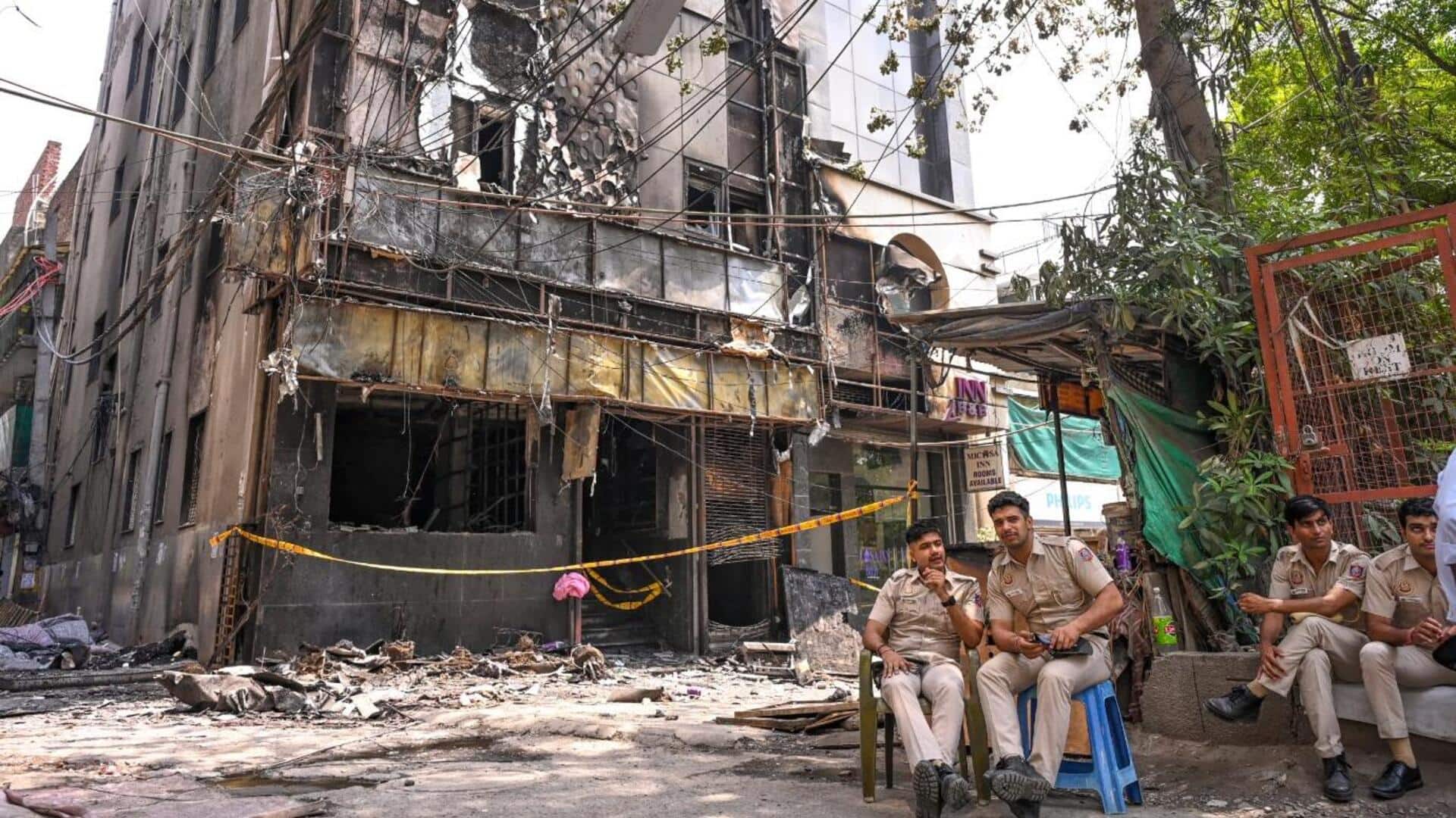 दिल्ली के होटल में आग ने कैसे लिया भयानक रूप? सामने आए 2 कारण