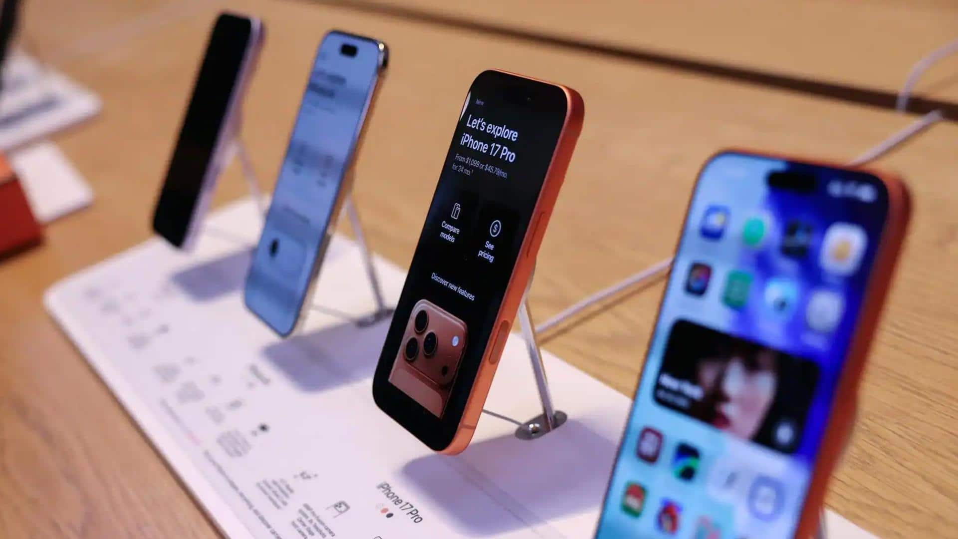 ईरान युद्ध के कारण भारत के स्मार्टफोन निर्यात पर मंडरा रहा खतरा