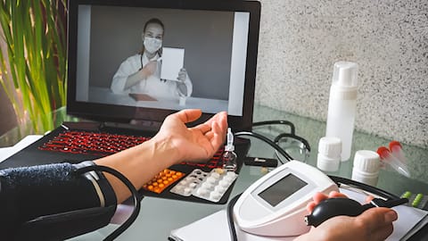 कैसे AI टेलीहेल्थ मॉनिटरिंग में ला रहा बदलाव? 