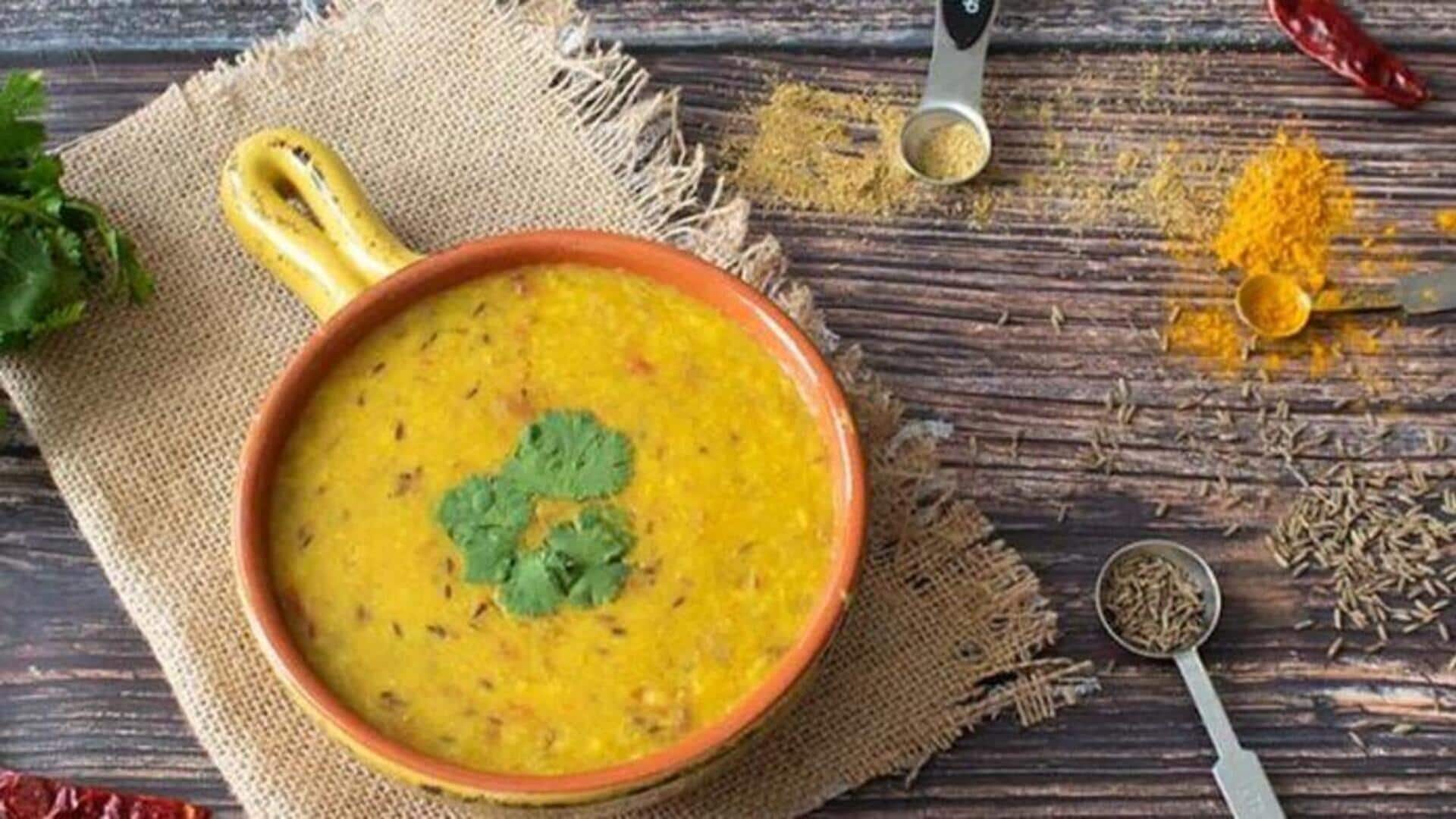 स्वादिष्ट और पौष्टिक भारतीय दाल करी के लिए मिलाएं ये 5 दालें