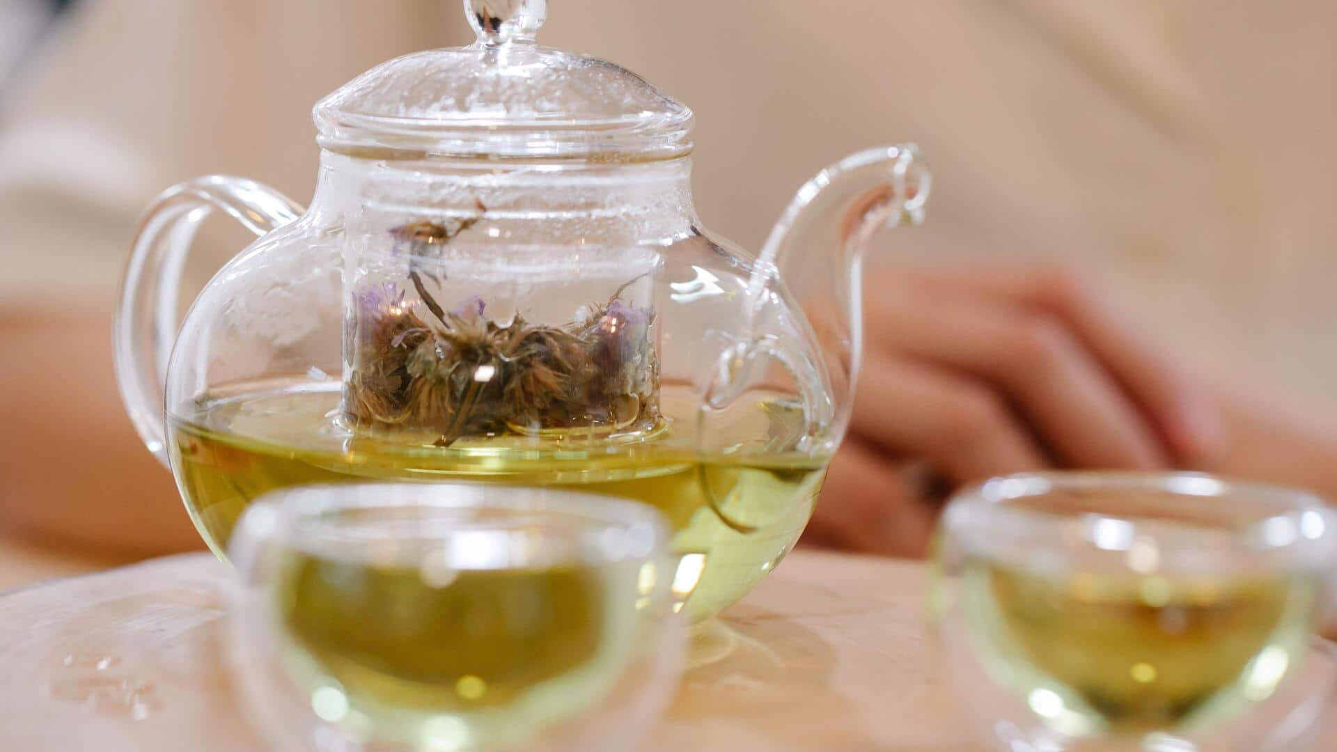 ग्रीन टी पीने से जुड़ी ये 5 गलतियां न करें, सेहत पर पड़ेगा बुरा असर
