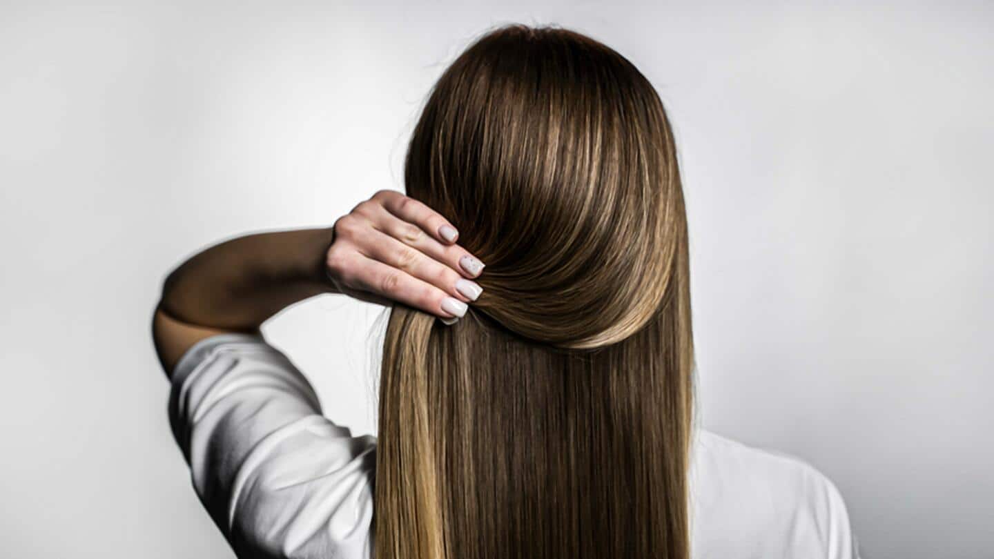 बालों को मुलायम और एक जैसा रखने के लिए अपनाएं ये 5 टिप्स
