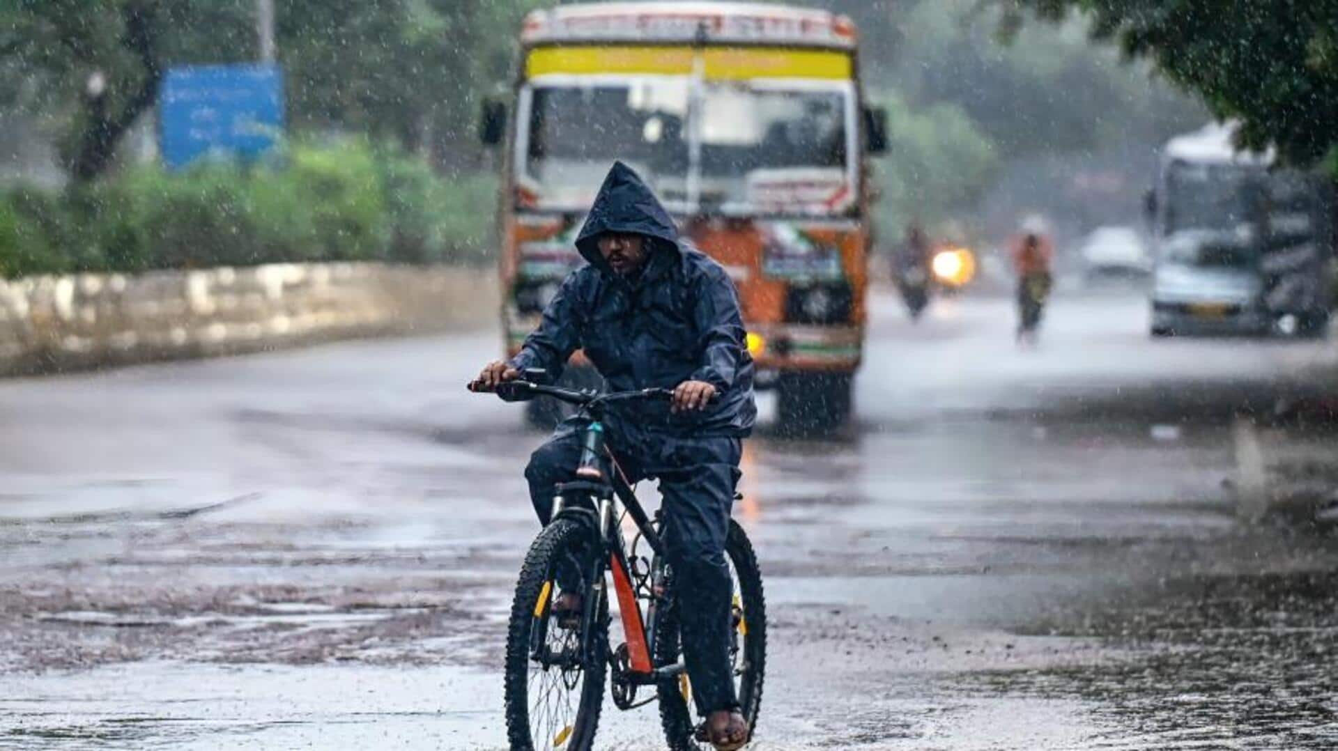 उत्तर प्रदेश में 3 दिन भारी बारिश से कई जिलों में बाढ़ जैसे हालात, 56 मौत