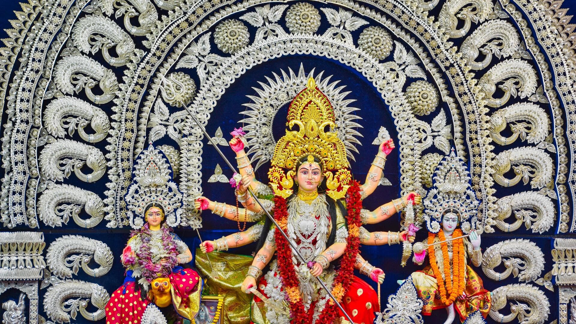 भारतीय त्योहारों के मुताबिक घूमने की योजना बना रहे हैं? ये 5 बातें रखें ध्यान