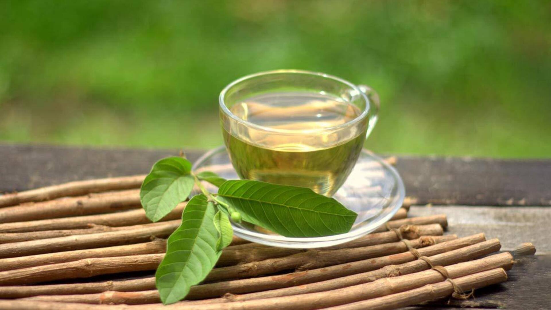 अमरूद के पत्तों से बनाकर खाएं ये व्यंजन, घर में सभी को आएंगे पसंद