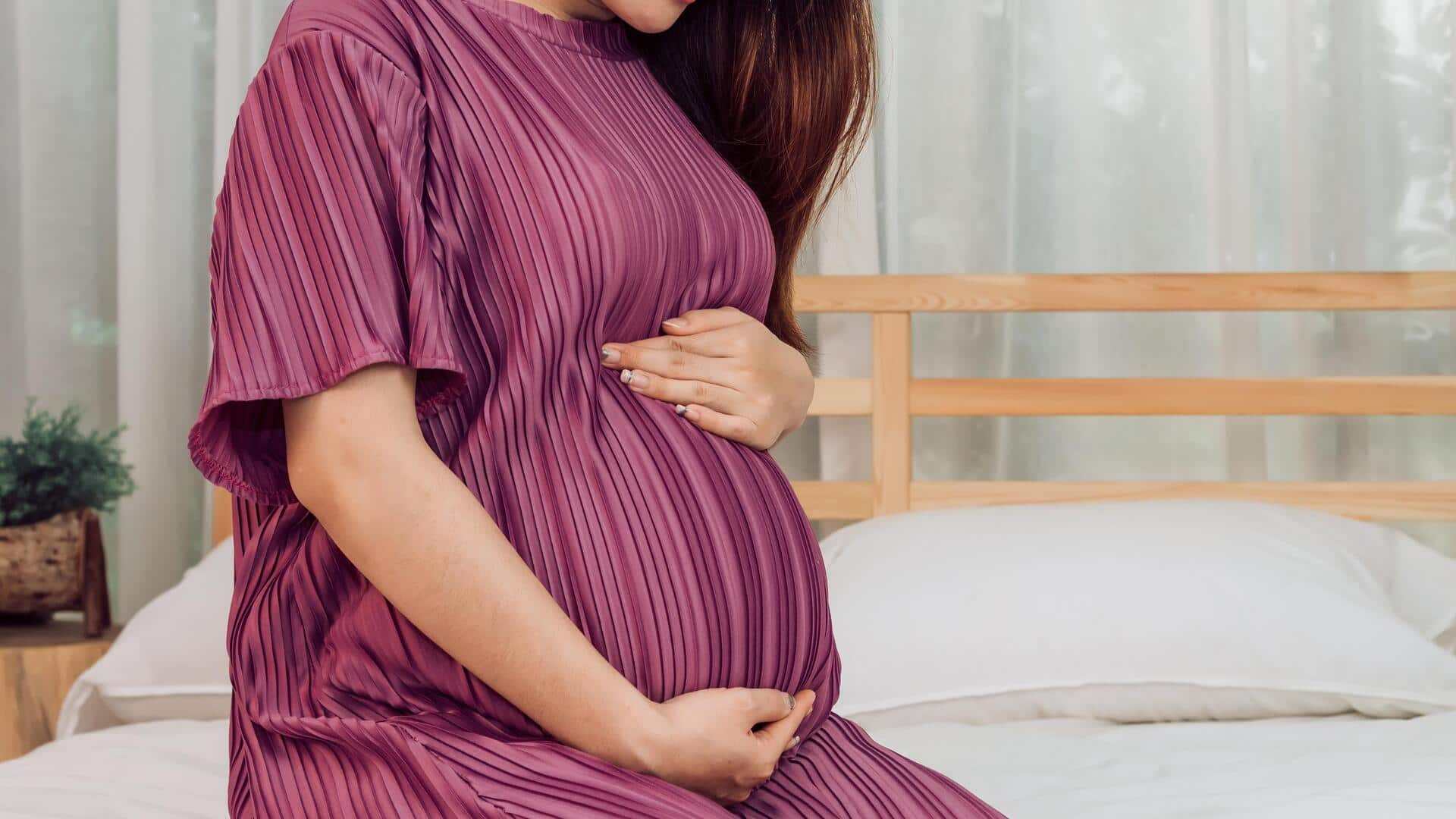 इटली: पैसे कमाने के लिए महिला ने 17 बार किया गर्भवती होने का नाटक