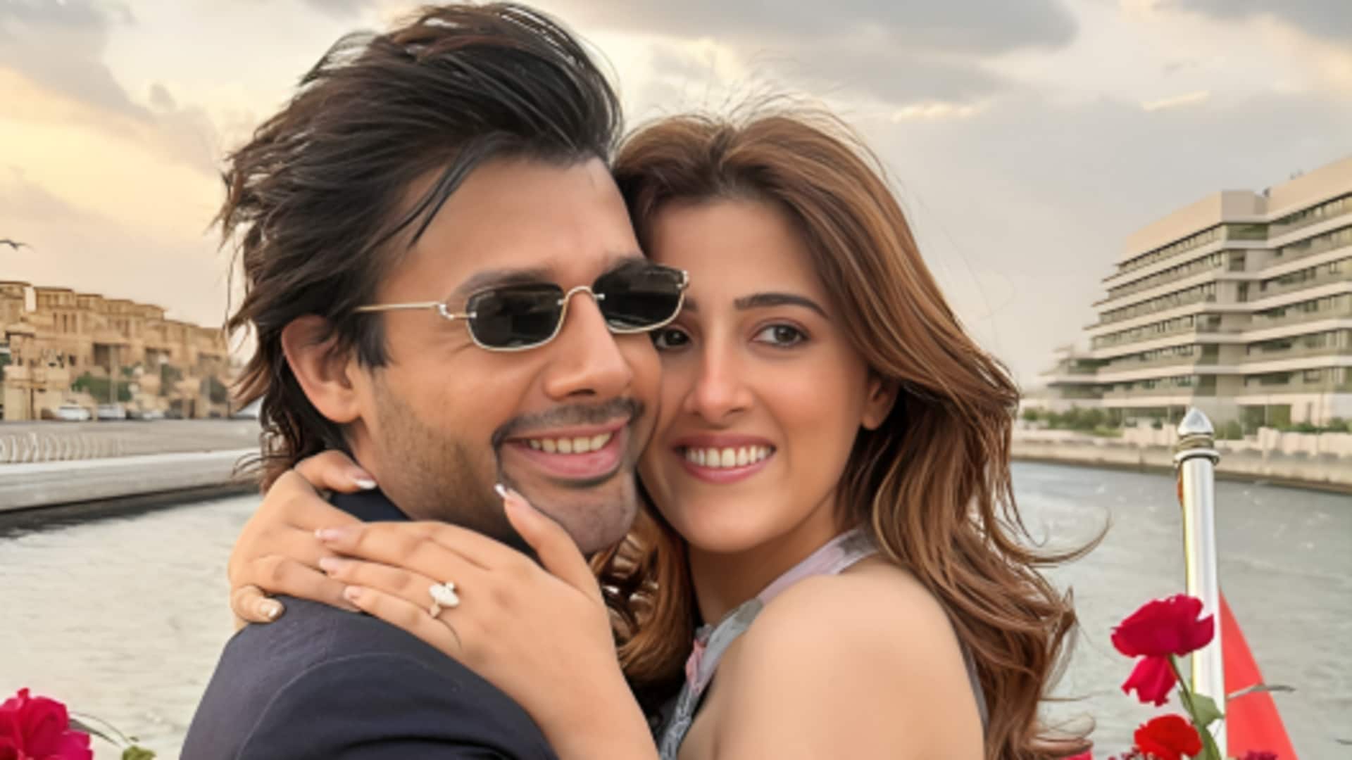 कृति सैनन की बहन नुपुर सैनन ने की बॉयफ्रेंड स्टेबिन बेन से सगाई, रोमांटिक तस्वीरें वायरल