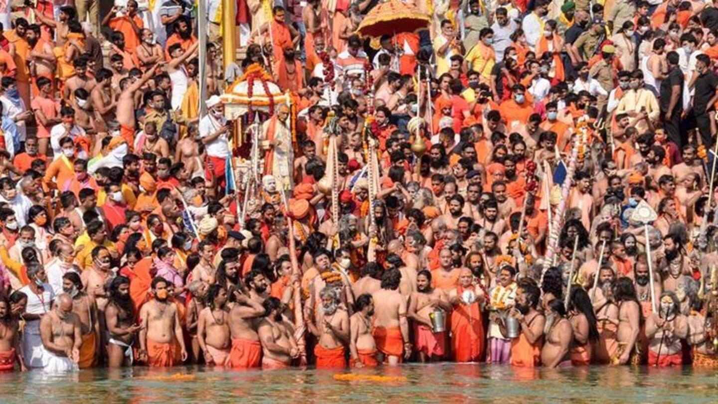 निरंजनी अखाड़े ने किया मेले से बाहर निकलने का ऐलान निरंजनी अखाड़े ने किया मेले से बाहर निकलने का ऐलान