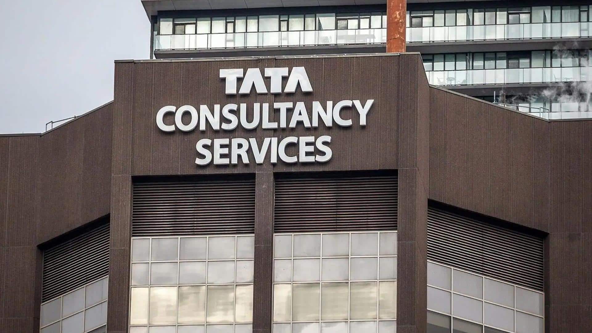 ग्रीन कार्ड पर रोक के बीच TCS का ऐलान, अमेरिका में 15,000 लोगों को देगी नौकरी