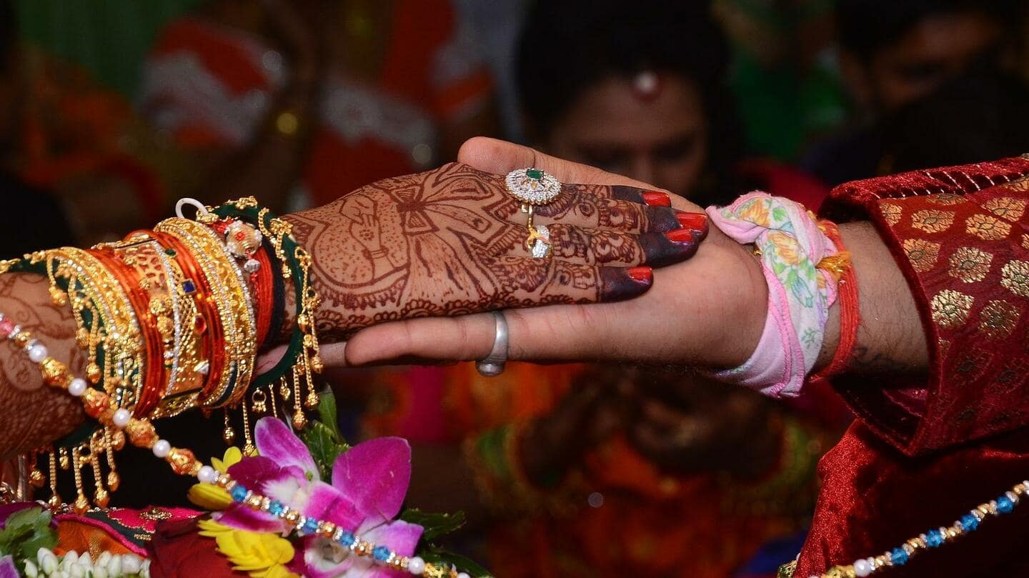 महाराष्ट्र में हिंदू युवक ने दो बहनों से की शादी, जानें क्या कहता है कानून
