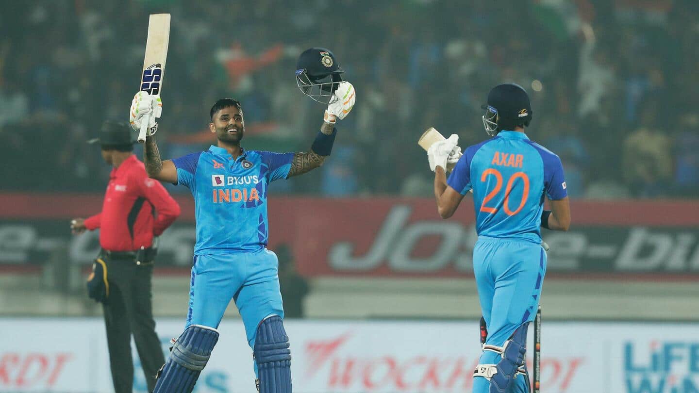 भारत बनाम श्रीलंका: सूर्यकुमार यादव ने जमाया तीसरा टी-20 अंतरराष्ट्रीय शतक
