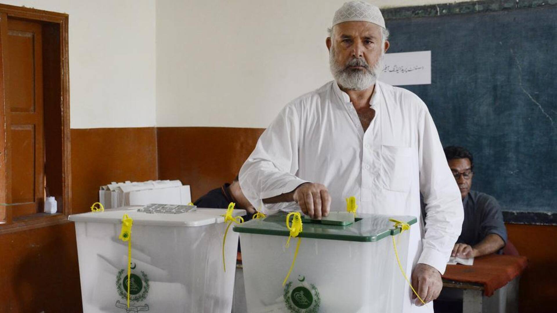 पाकिस्तान में अगले साल जनवरी में होंगे आम चुनाव, चुनाव आयोग ने किया ऐलान